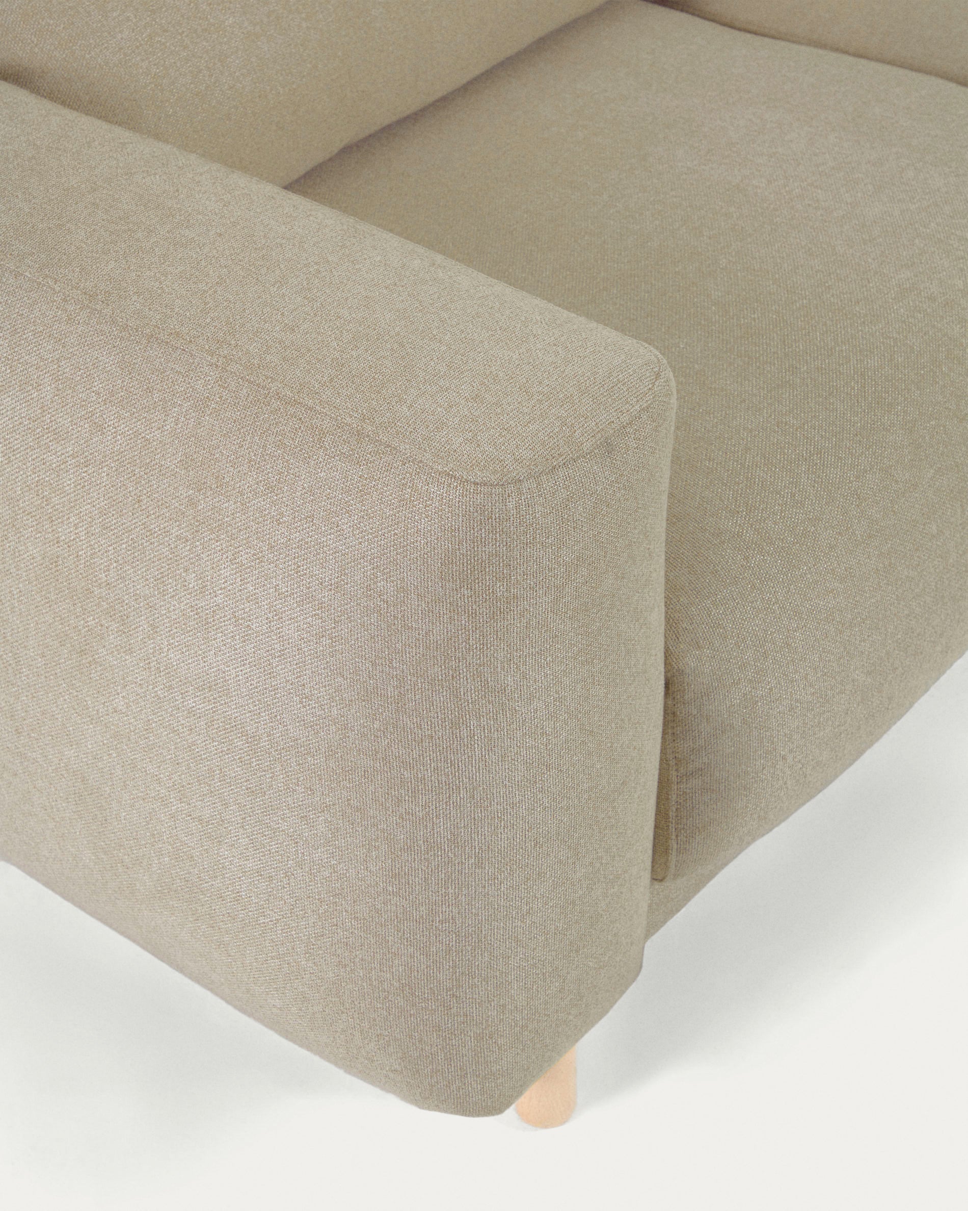 Singa 3 seater sofa with reclining headrest and extendable seat in beige 215 cm FSC Mix Credit - Detail