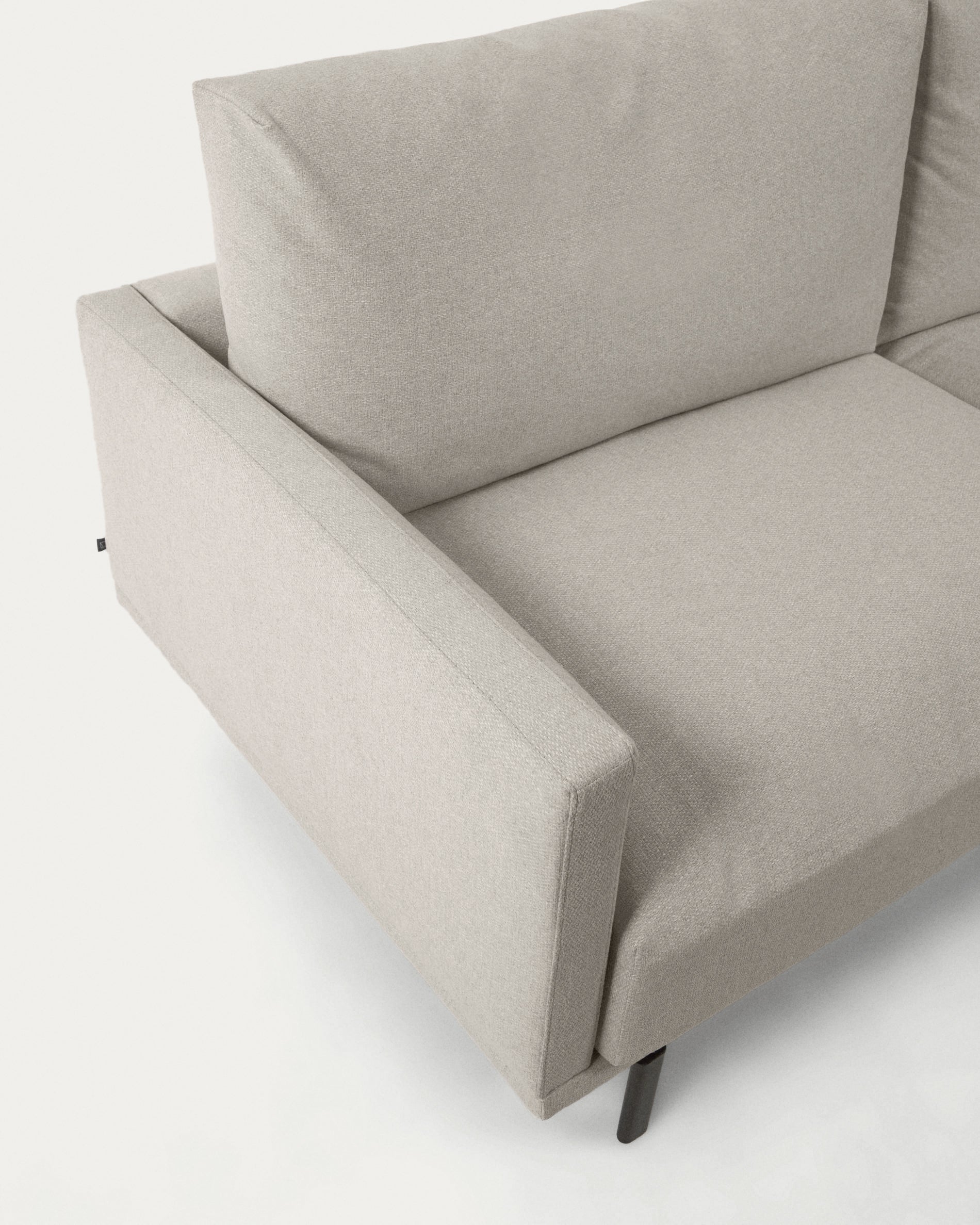 Galene 3 seater sofa in beige, 214 cm FSC Mix Credit - Detail