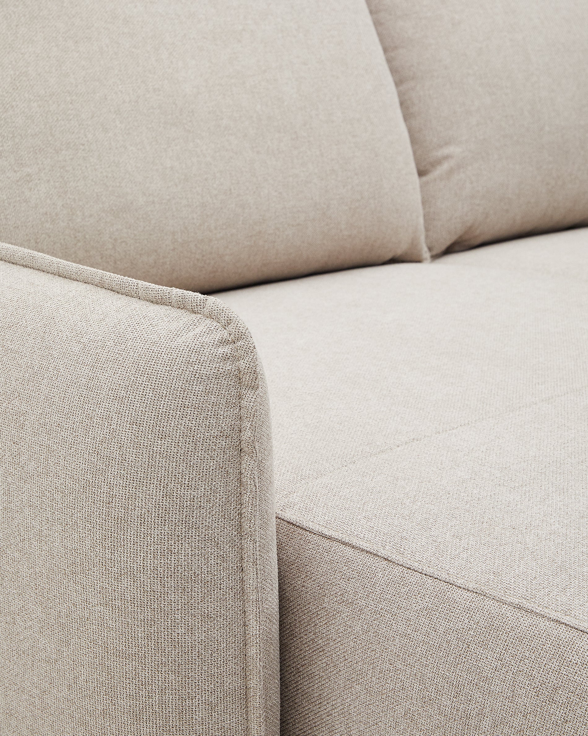 Carlota 3-seater sofa with left / right chaise longue in beige, 262 cm FSC Mix Credit - Detail