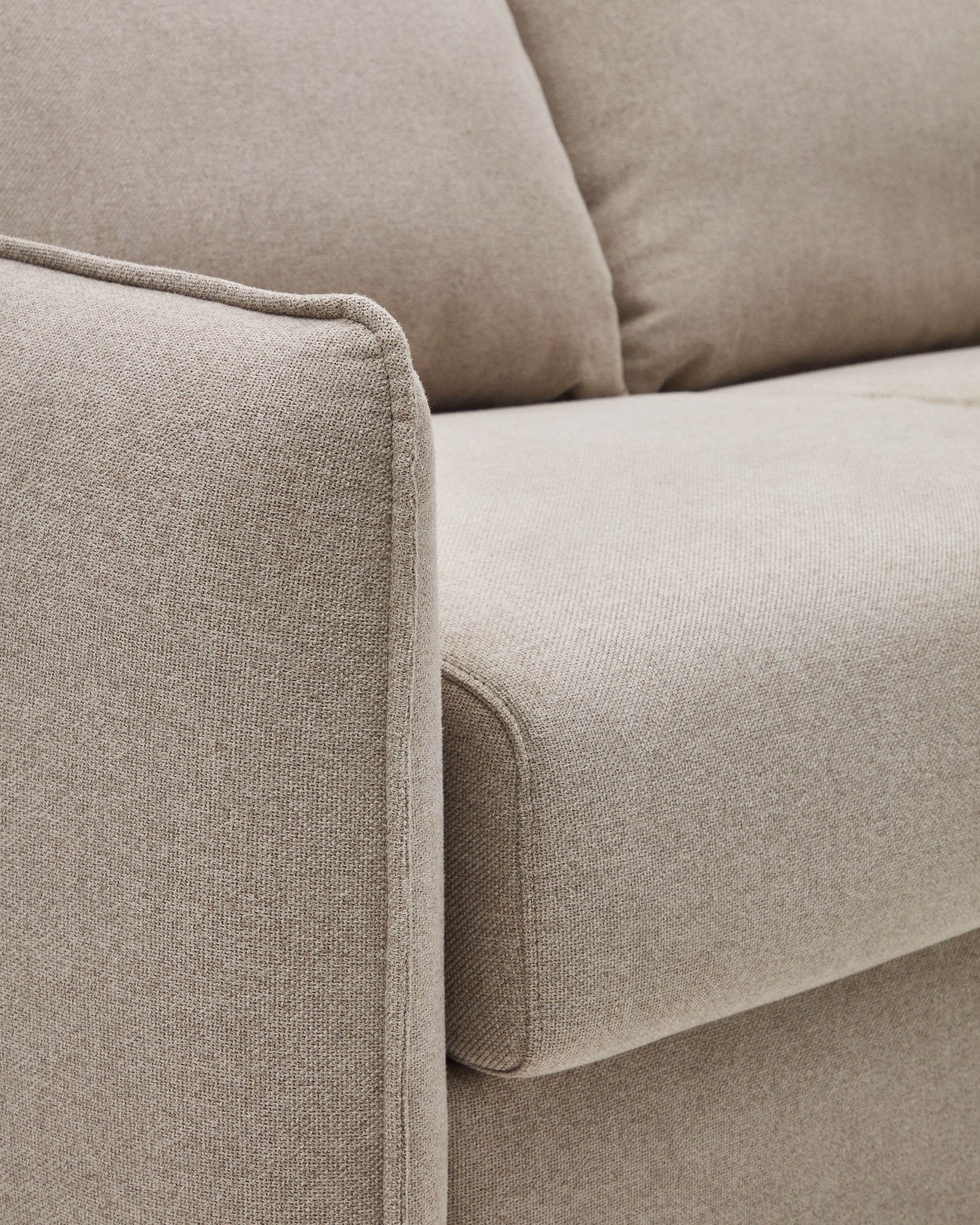 Carlota beige 2-seater sofa bed with solid beech wood legs 185cm FSC Mix Credit - Detail