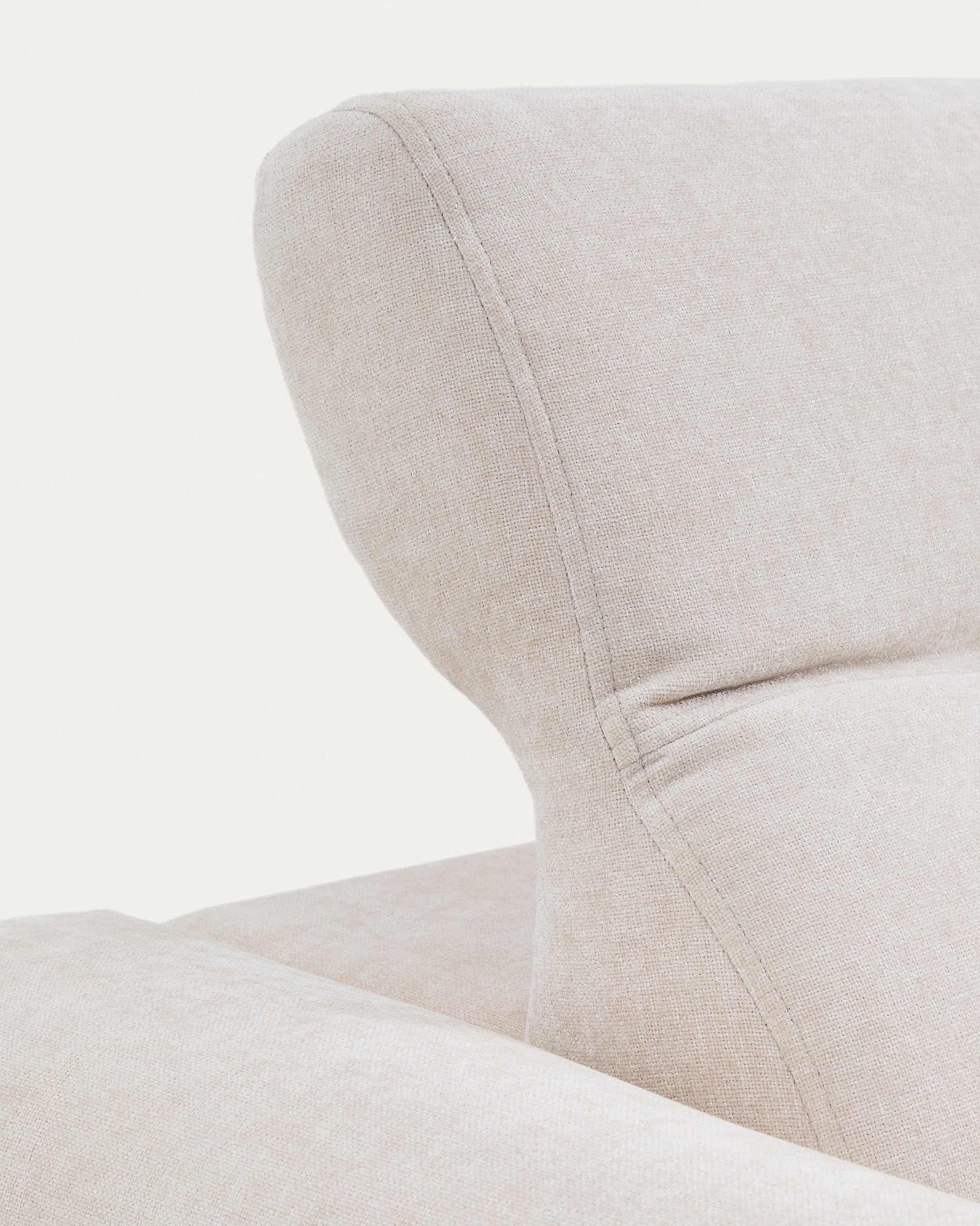 Lares 2-seater sofa with motorised sliding seats and reclining headrest in beige chenille 150cm - Detail