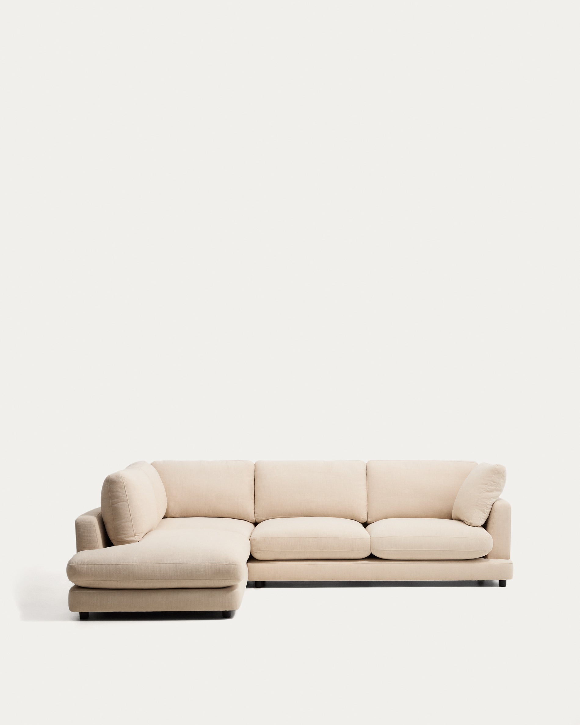S82151UN12_1V01