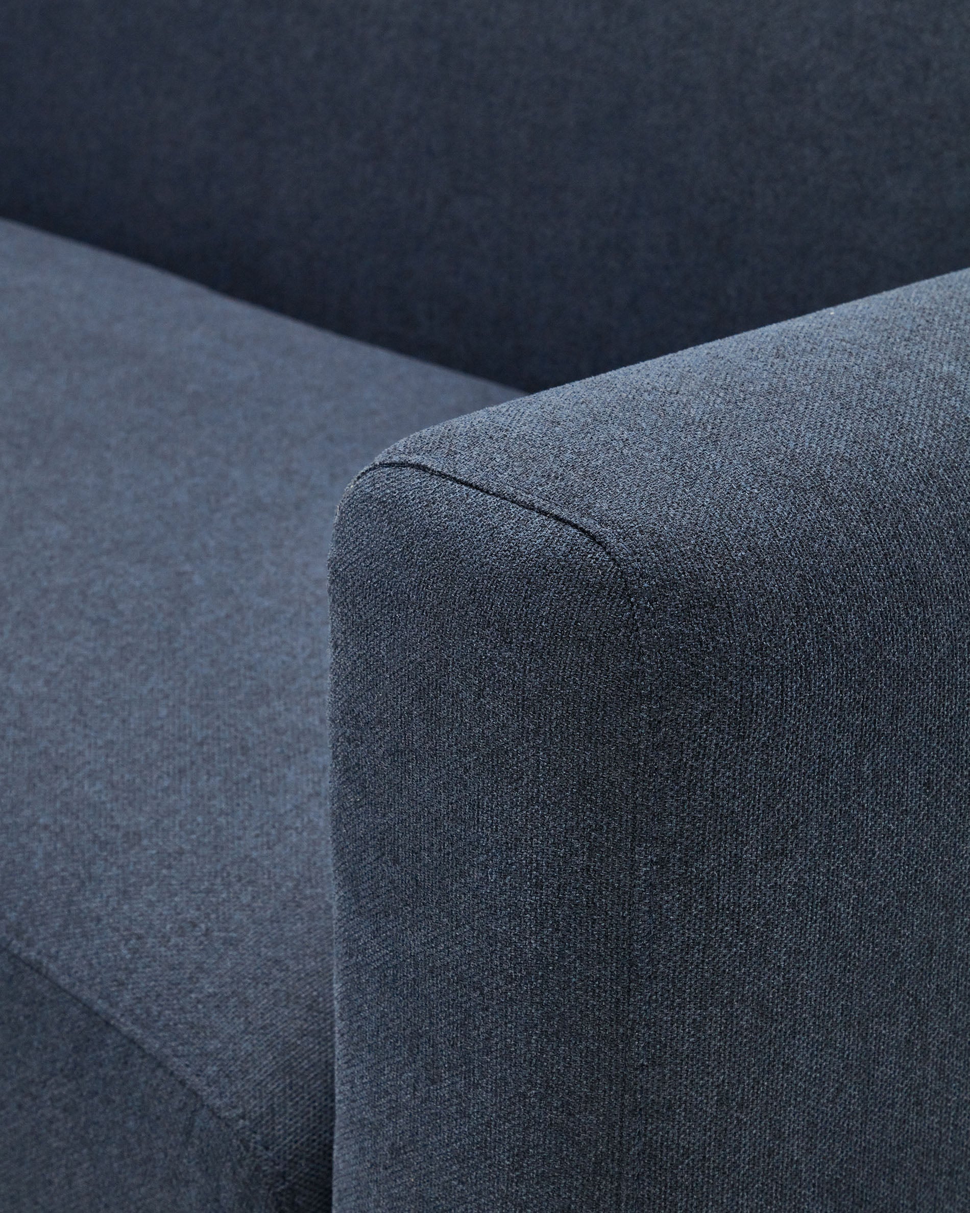 Neom 2 seater modular sofa in blue, 188 cm FSC Mix Credit - Detail
