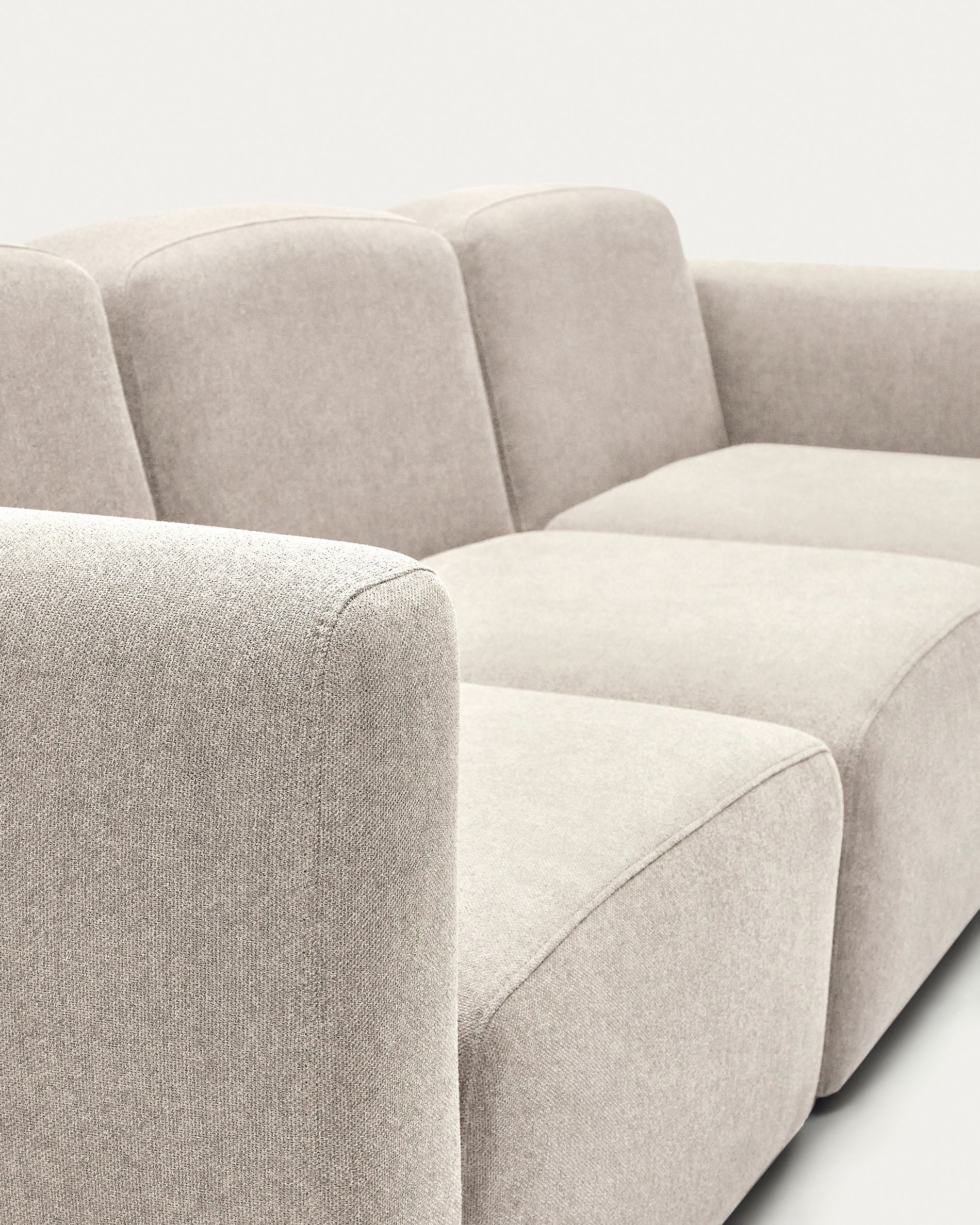 Neom 3 seater modular sofa in beige, 263 cm FSC Mix Credit - Detail