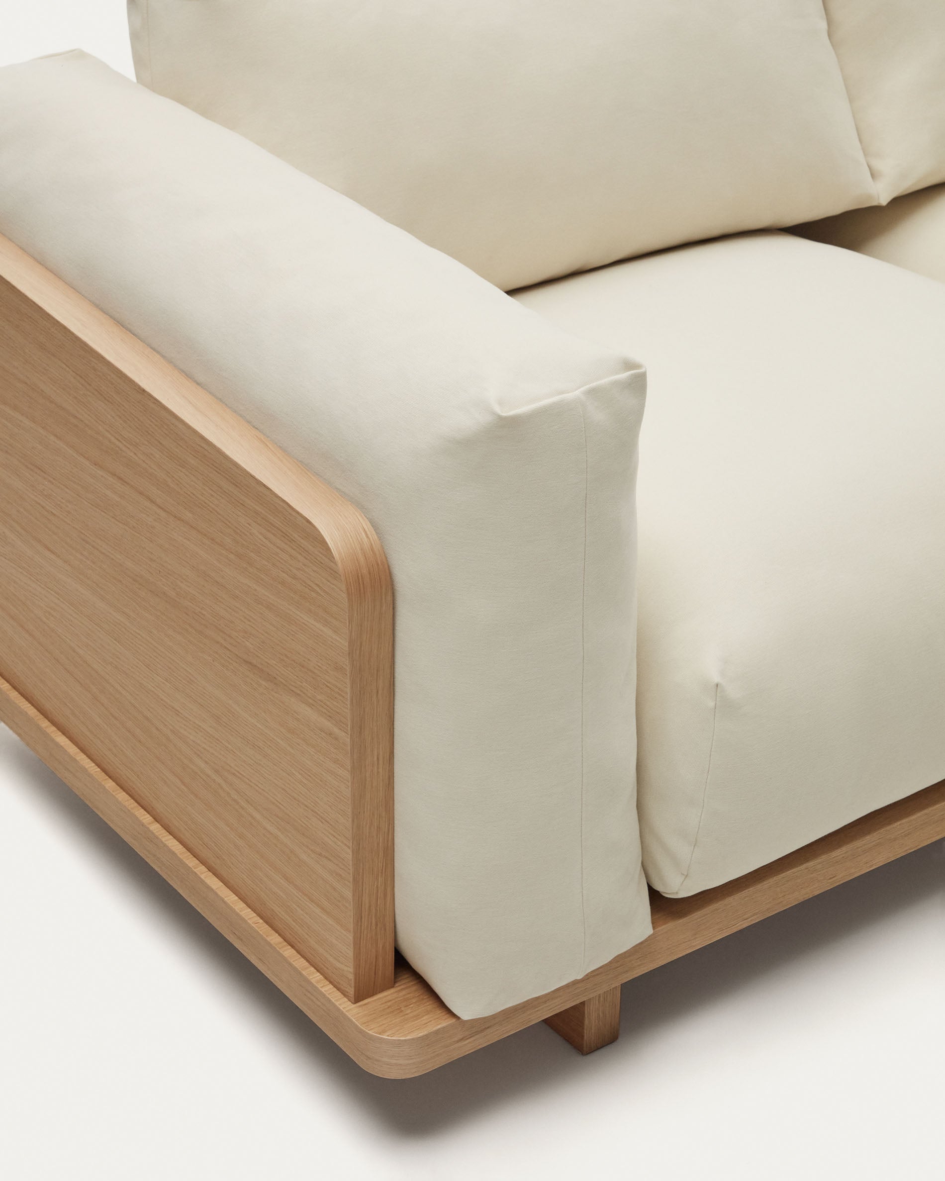 Oaq 3 seater sofa in beige, 225 cm FSC Mix Credit - Detail