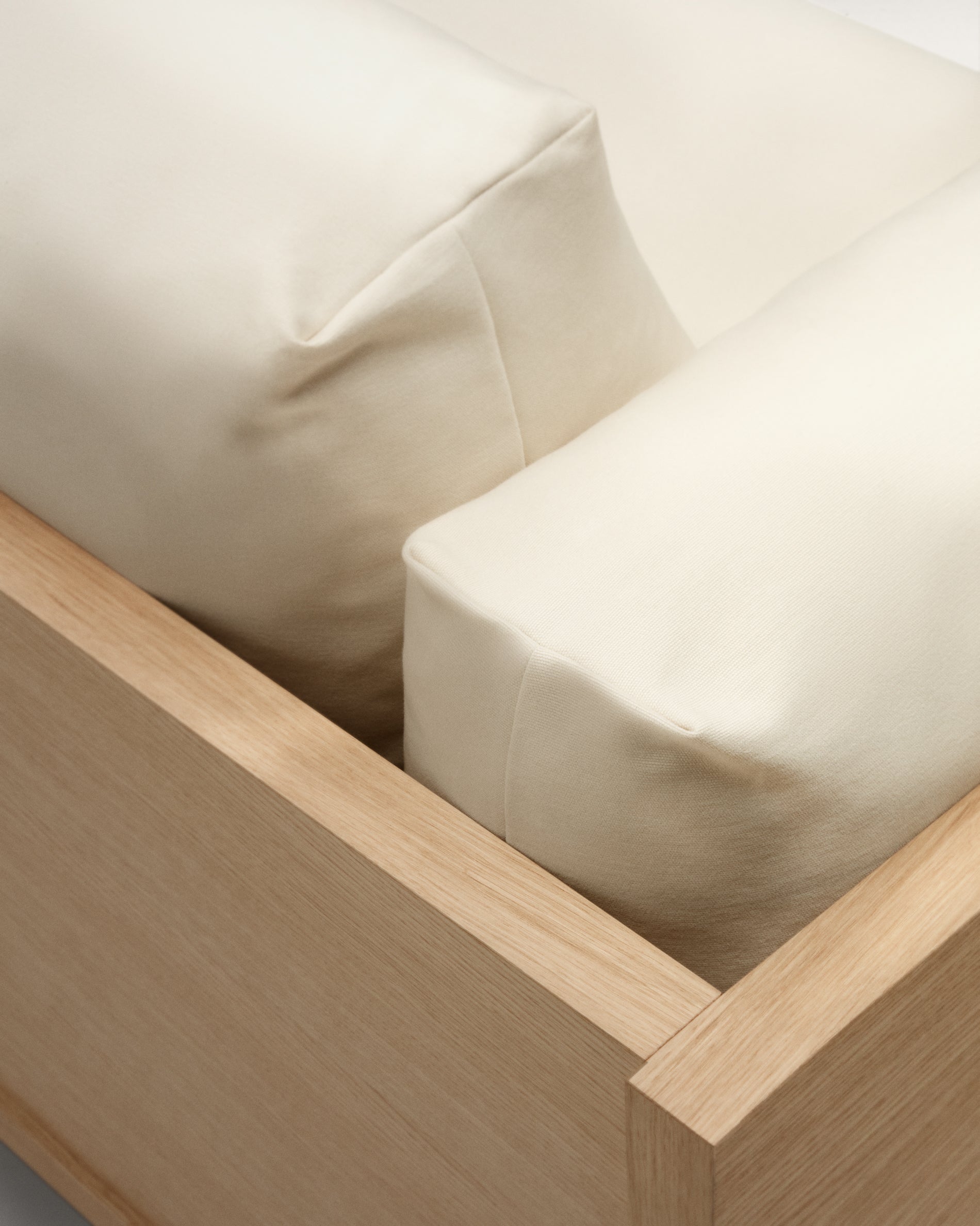 Oaq 3 seater sofa in beige, 225 cm FSC Mix Credit - Detail