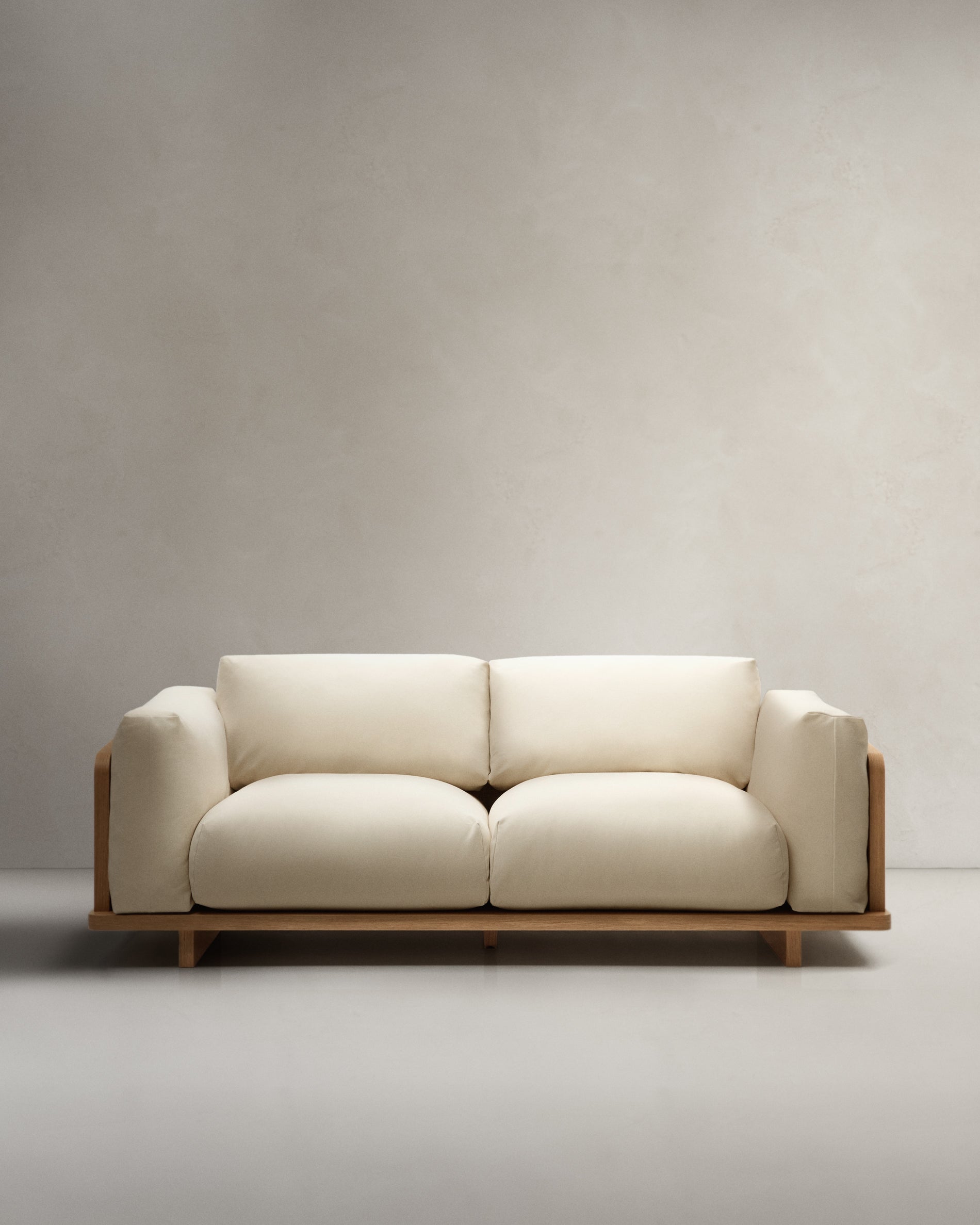 Oaq 3 seater sofa in beige, 225 cm FSC Mix Credit - Product View