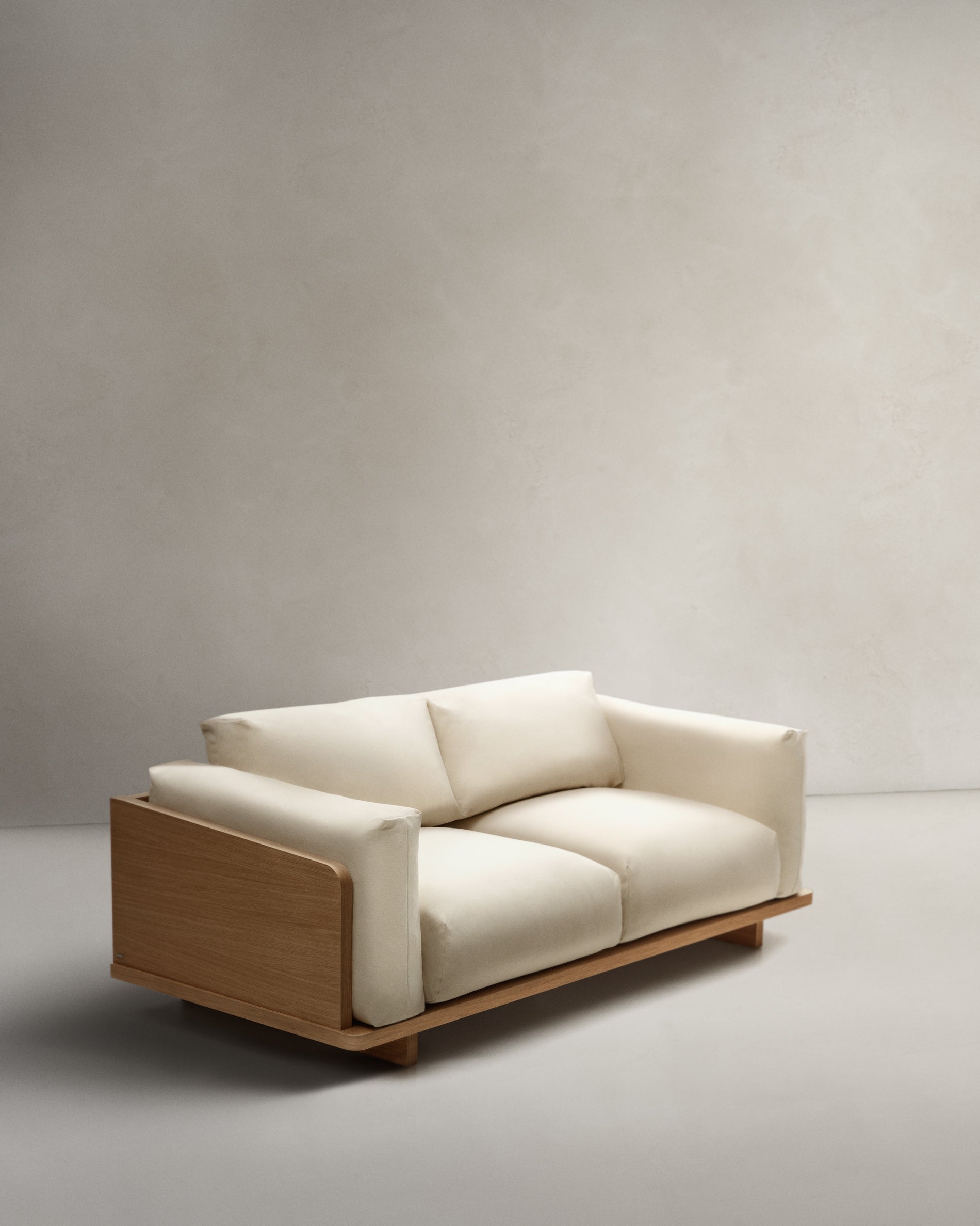 Oaq 3 seater sofa in beige, 225 cm FSC Mix Credit - Product View