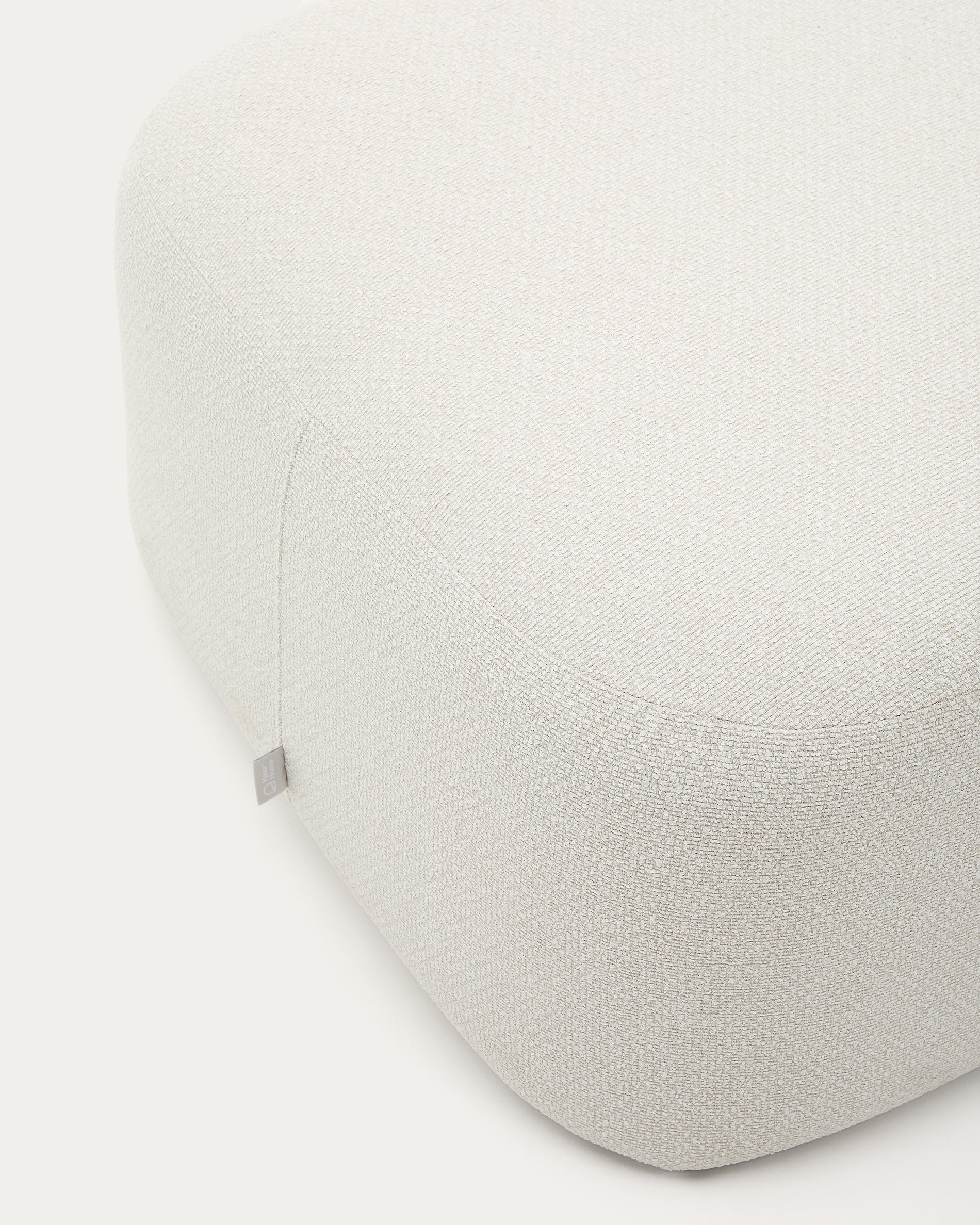 Martina ecru chenille footrest 123 x 85cm - Detail