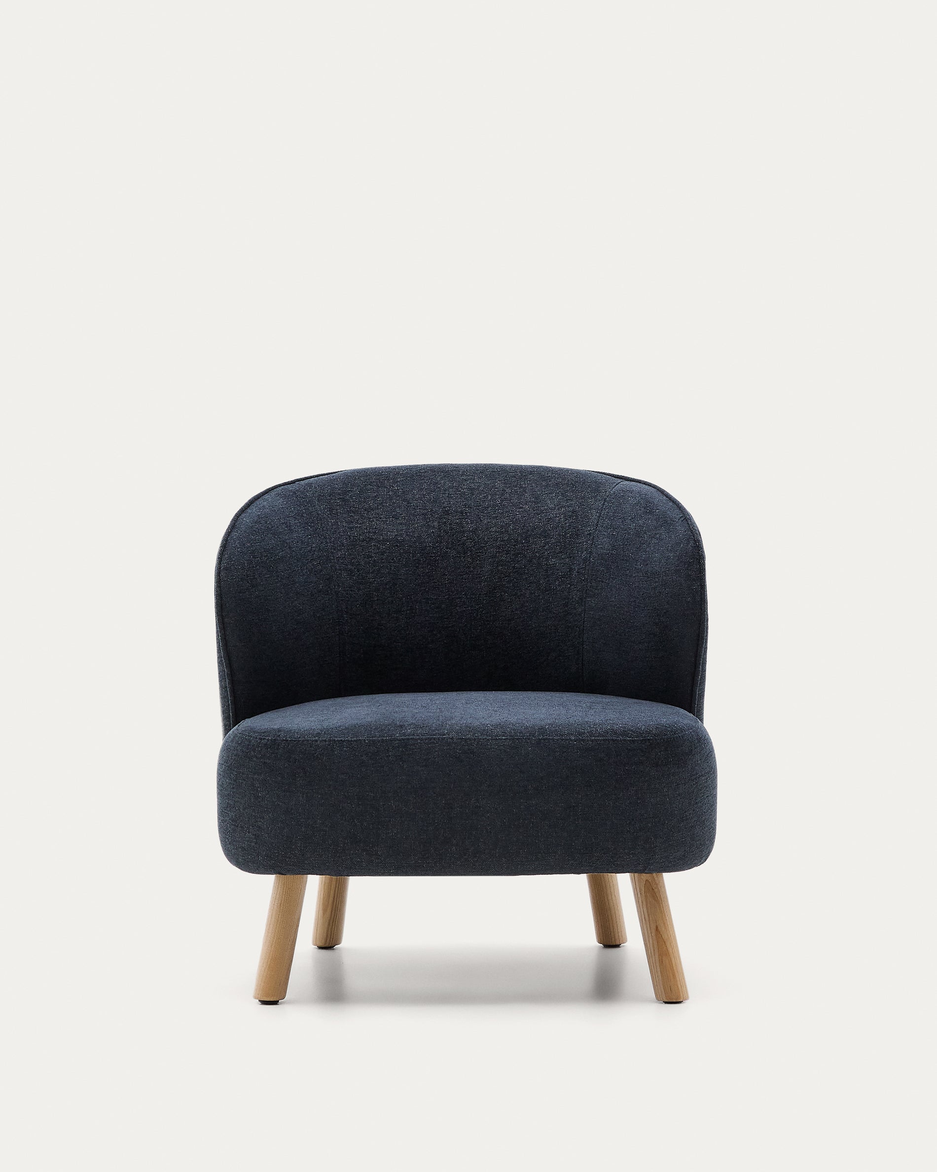 Ulit armchair in blue-grey chenille with solid beech wood legs in a natural finish - Product View