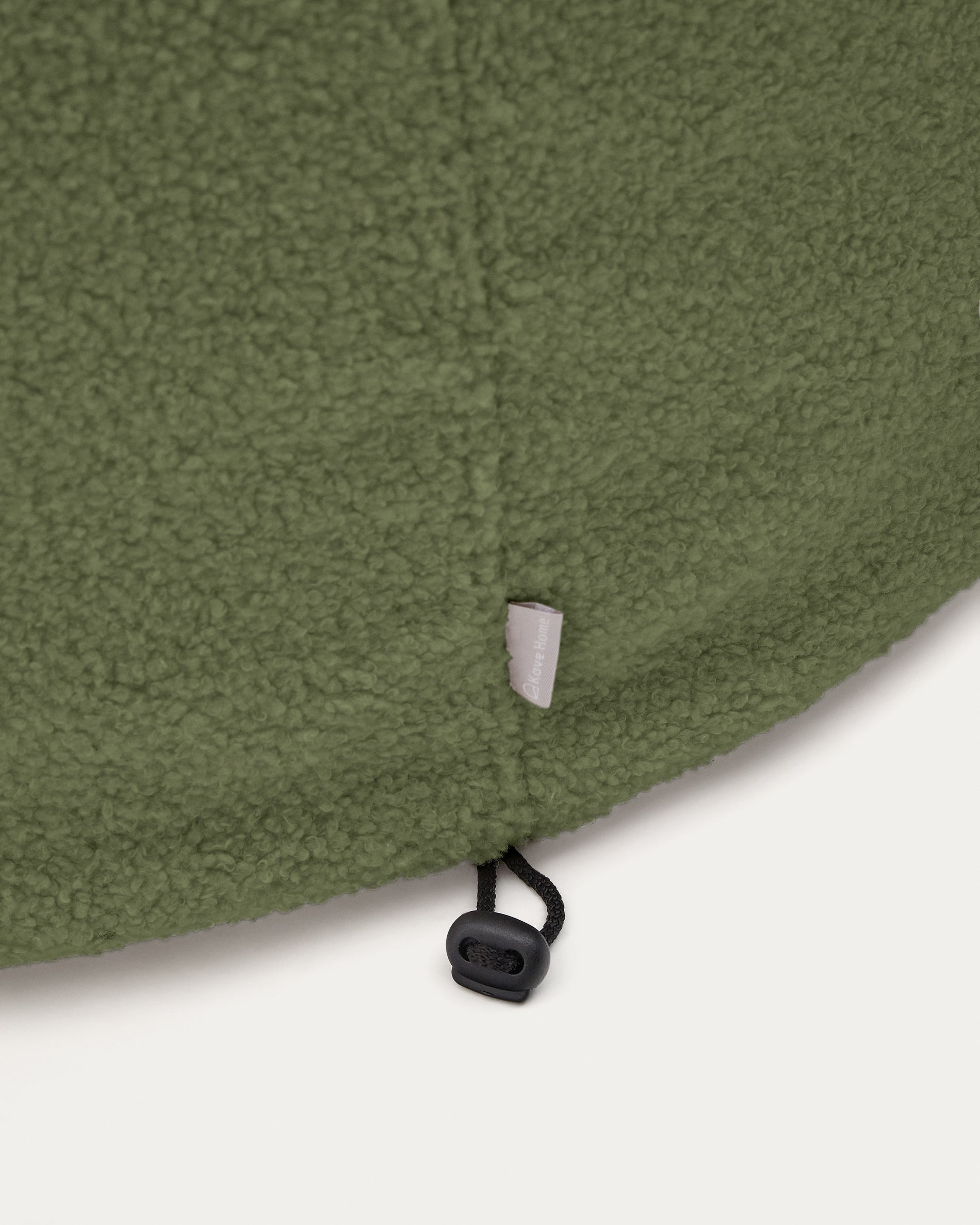 Kaeli footrest cover in green bouclé Ø 43 cm - Detail