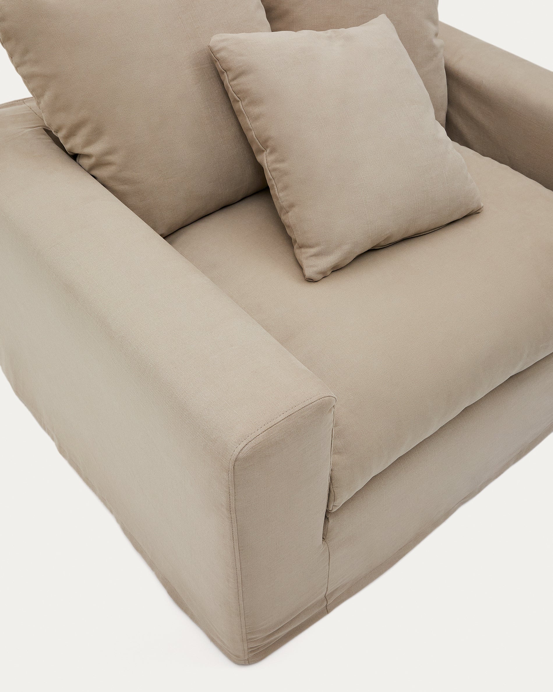 Nora armchair cover in taupe linen and cotton 140cm - Detail