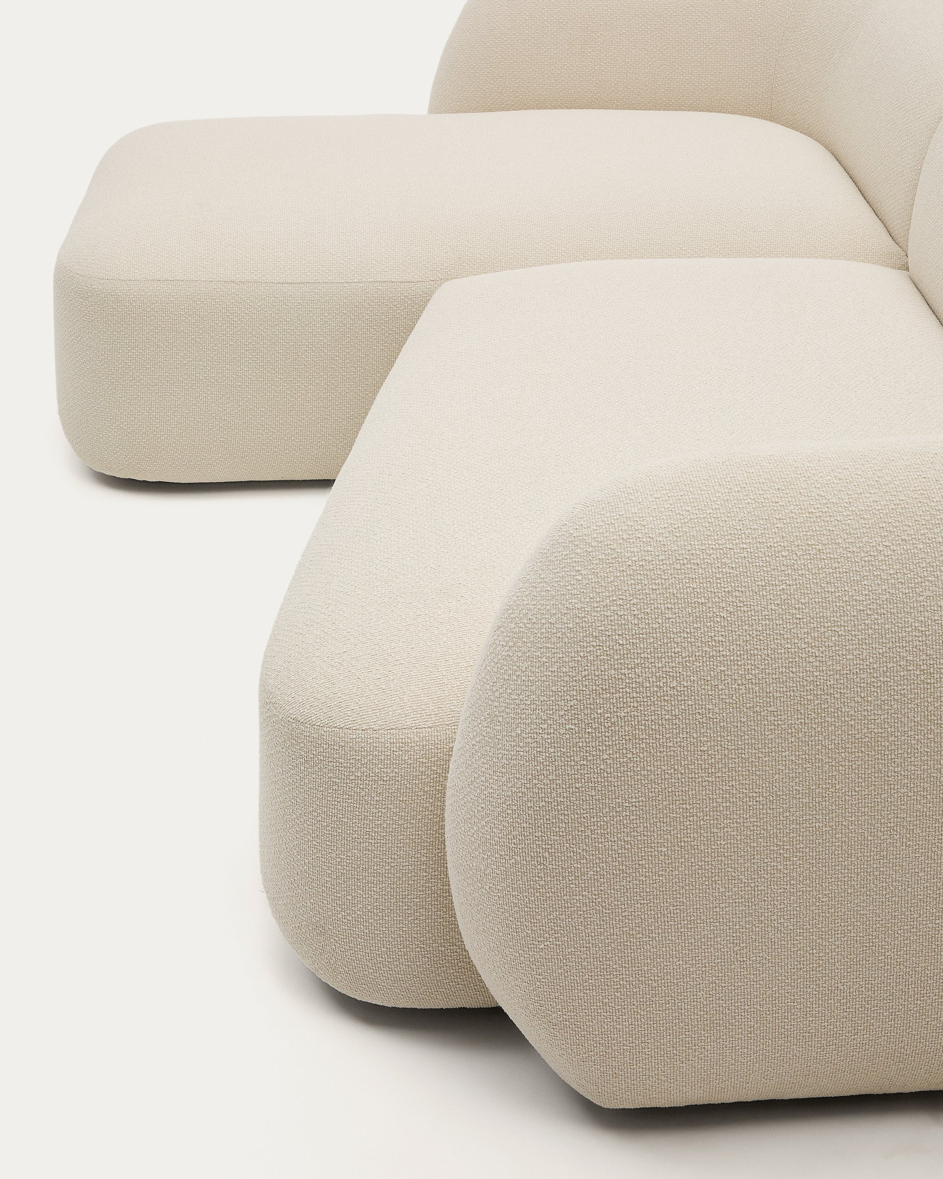 Martina ecru chenille 3-seater modular sofa with left chaise longue 287cm - Detail