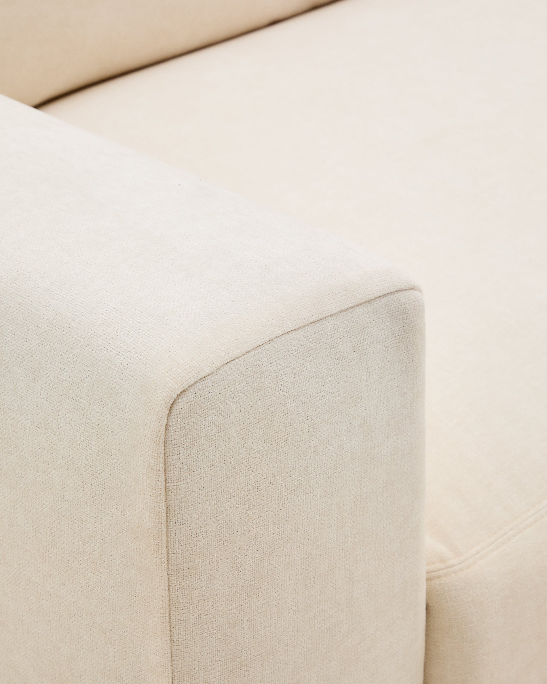 Alea ecru chenille 4-seater modular sofa with right chaise longue and removable cover 310cm - Detail