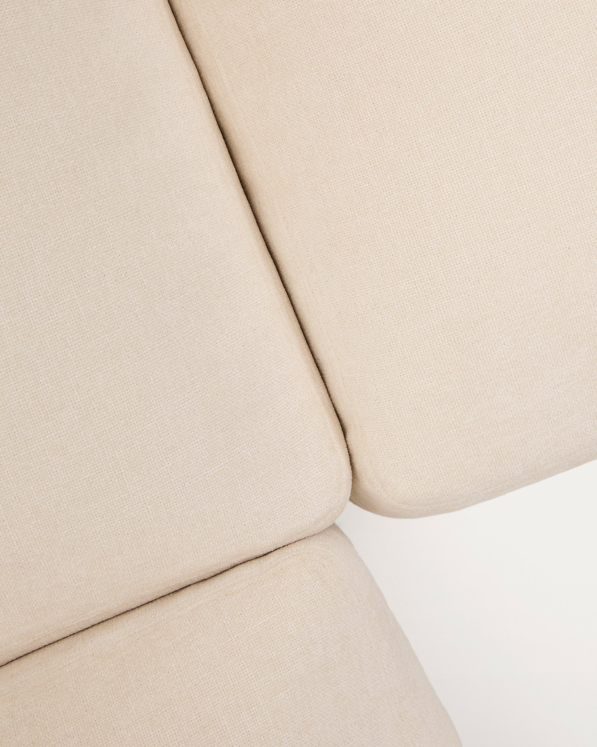 Alea 5-seater modular corner sofa with removable cover in ecru chenille 310 x 310cm - Detail