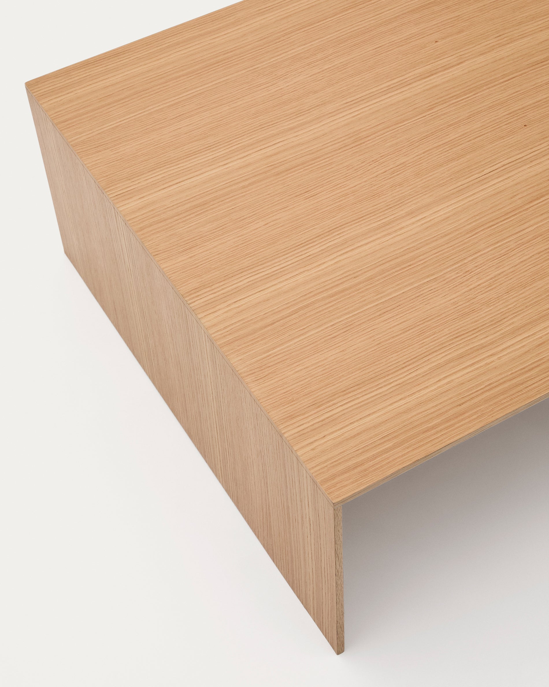 Litto oak veneer coffee table FSC Mix Credit, 140 x 70 cm - Detail