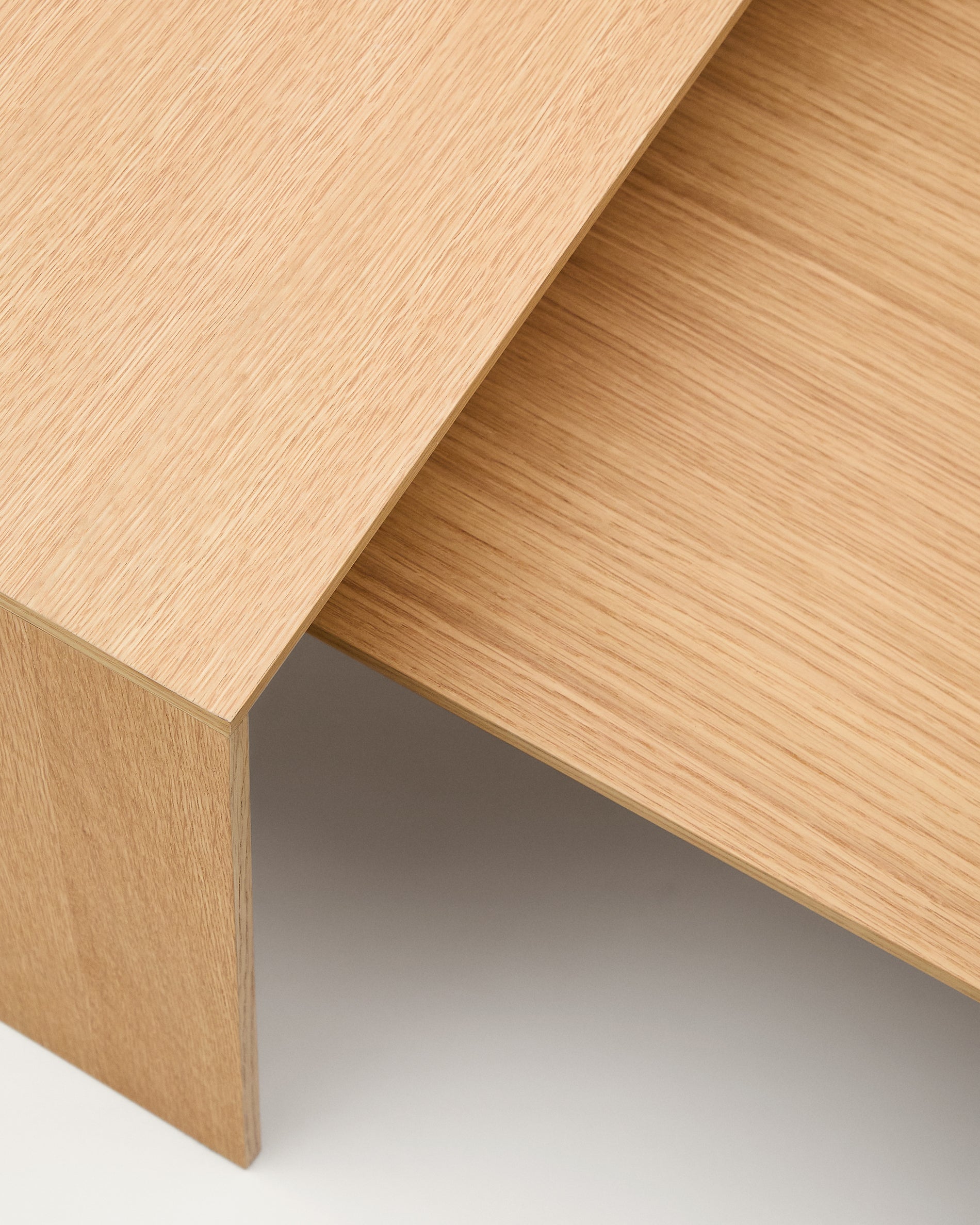 Litto oak veneer coffee table FSC Mix Credit, 140 x 70 cm - Detail