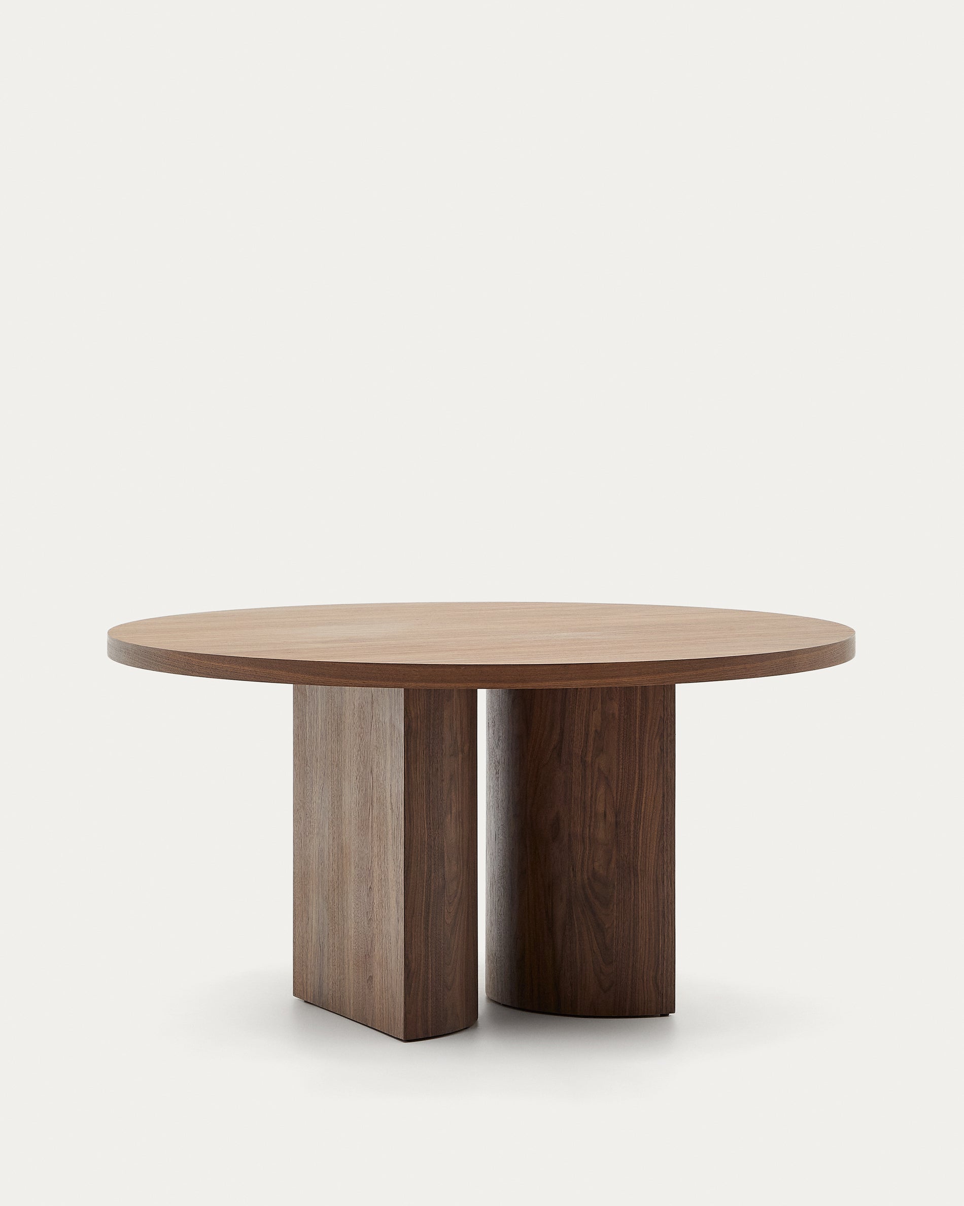 Nealy round table with a walnut veneer in a dark finish, Ø 150 cm - Product View