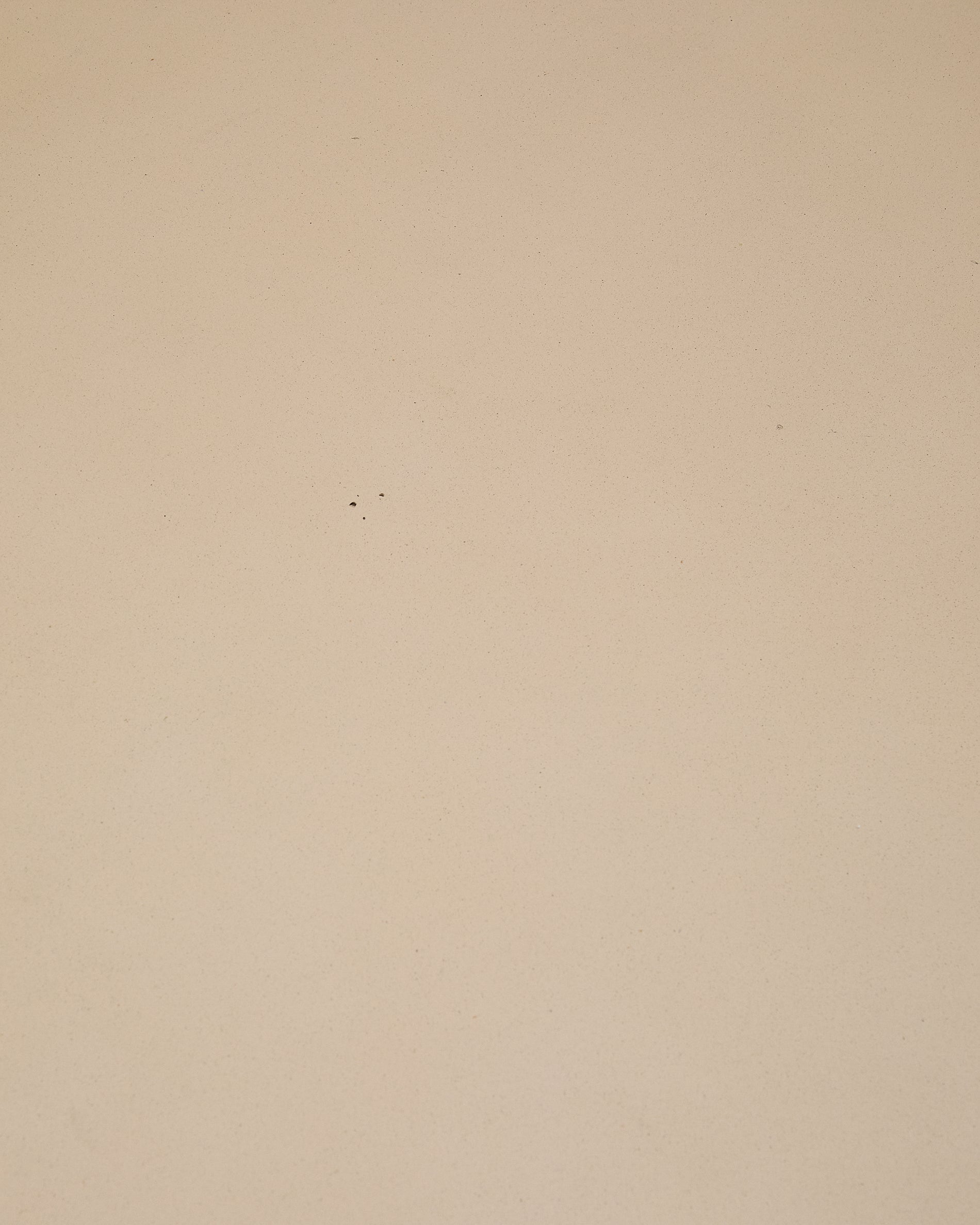 Aiguablava beige cement round table Ø120cm - Detail