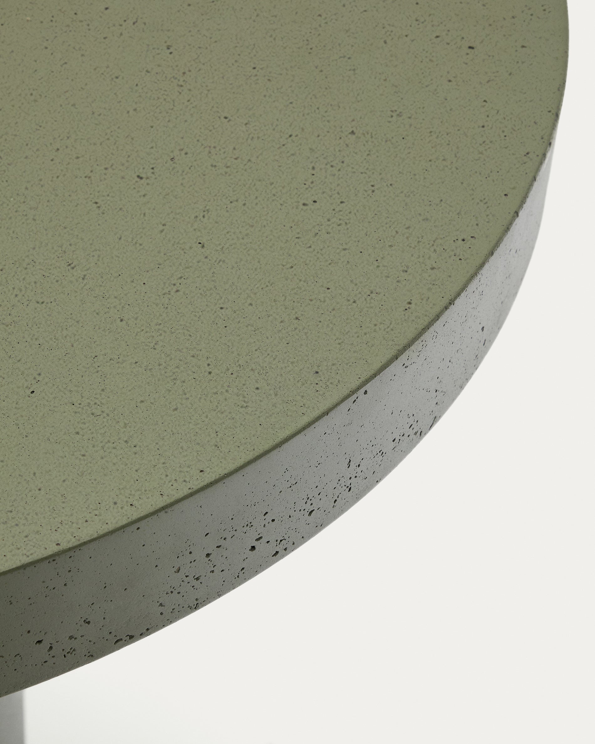 Aiguablava green cement round table Ø90cm - Detail