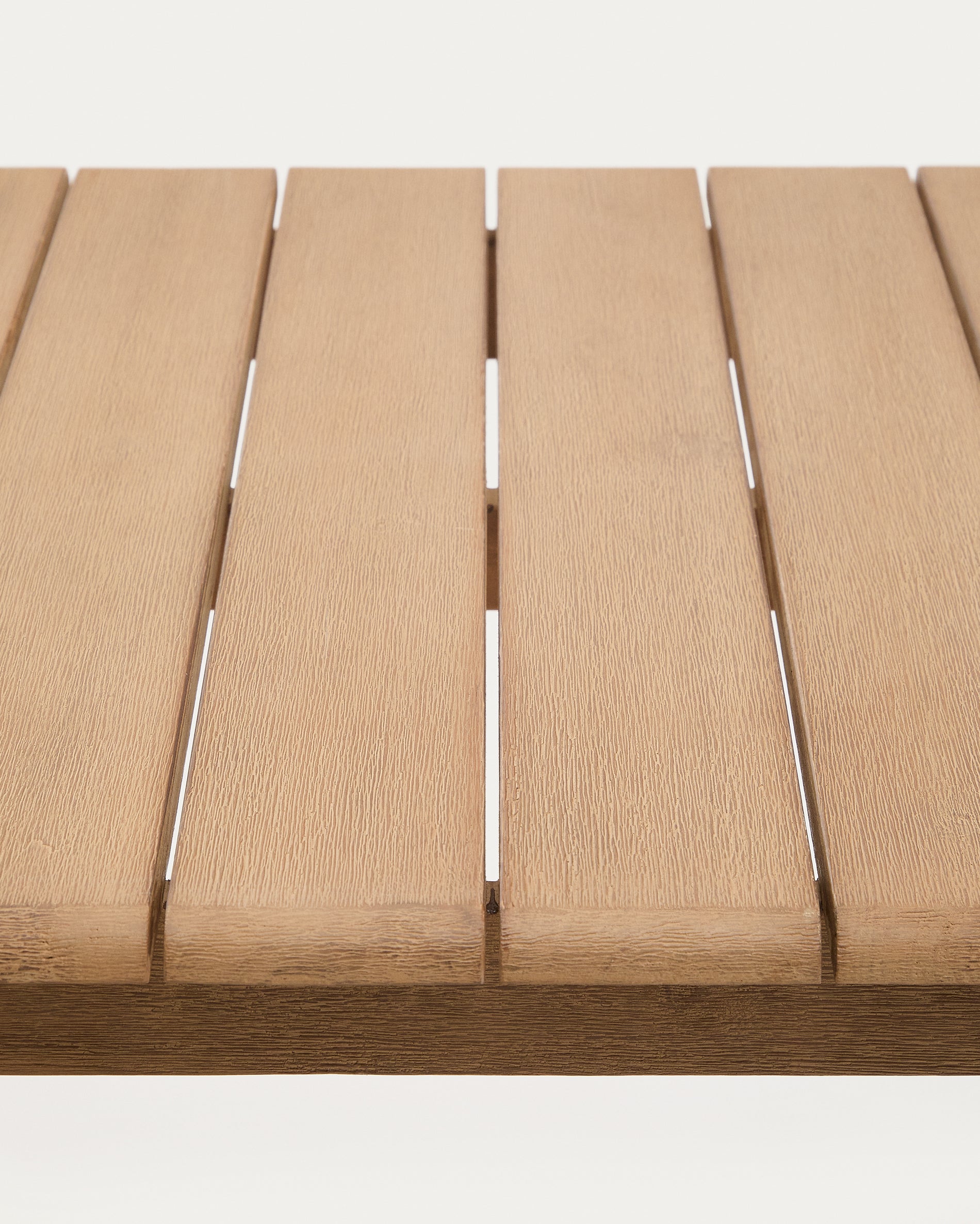 Sori table in FSC 100% solid acacia wood 135 x 78cm - Detail