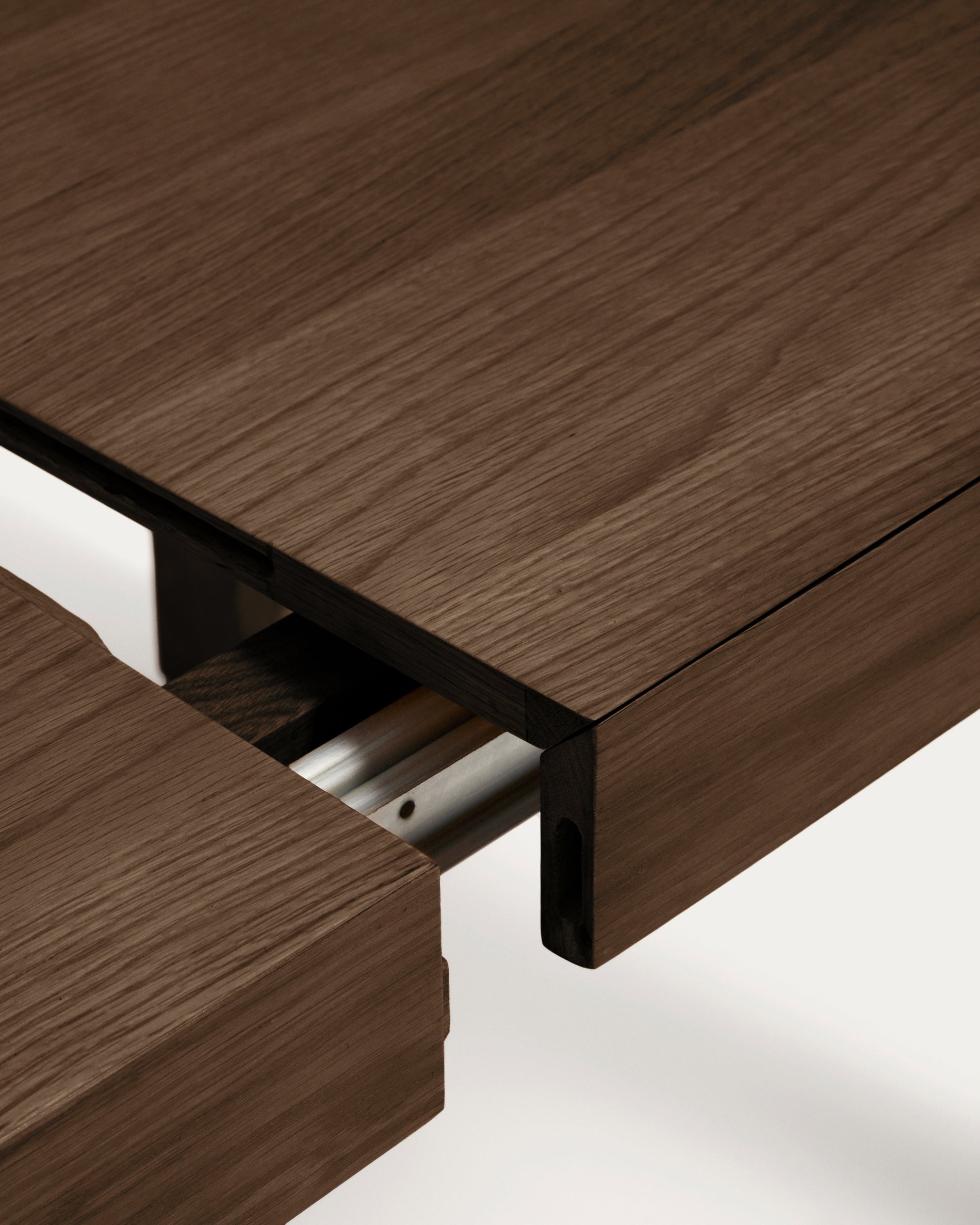 T00483MO11_1D07