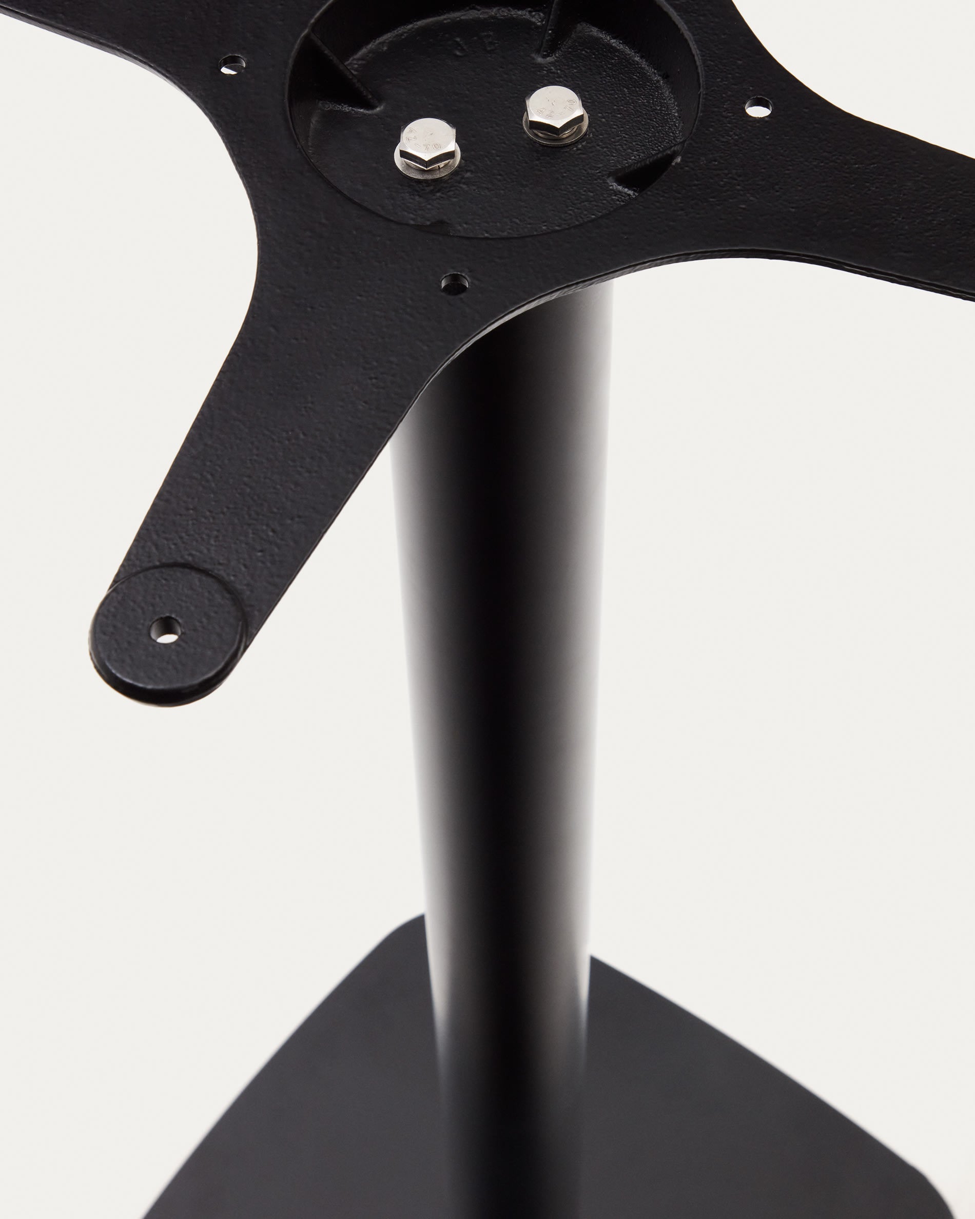 Dina bar-table leg with square metal base in a painted black finish
