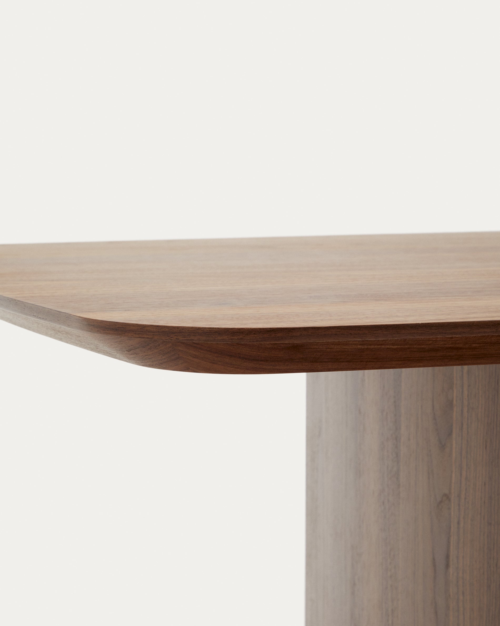 Litto table made from walnut veneer, 200 x 100 cm - Detail