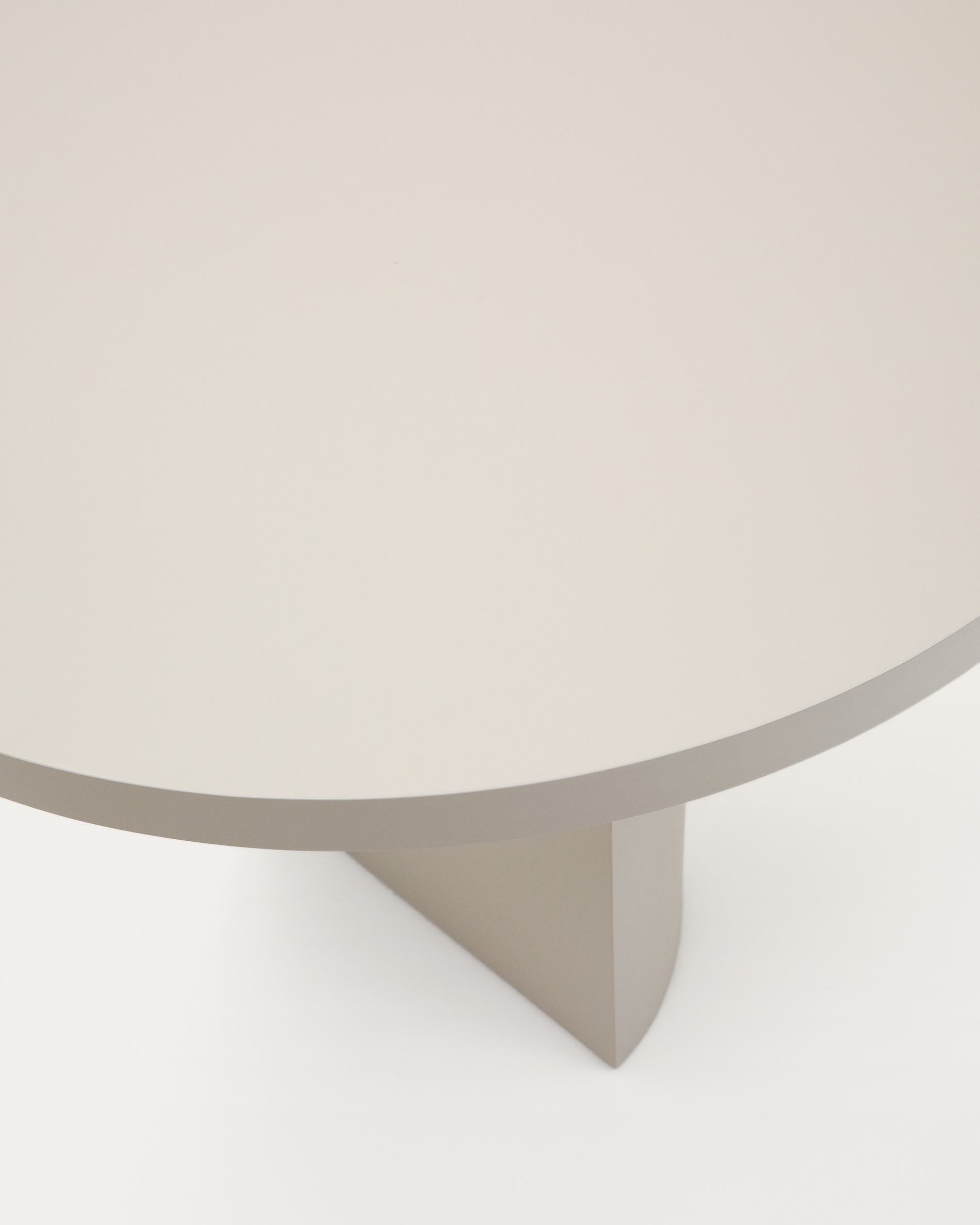 Nealy table in lacquered MDF with cream finish, 200 x 100 cm