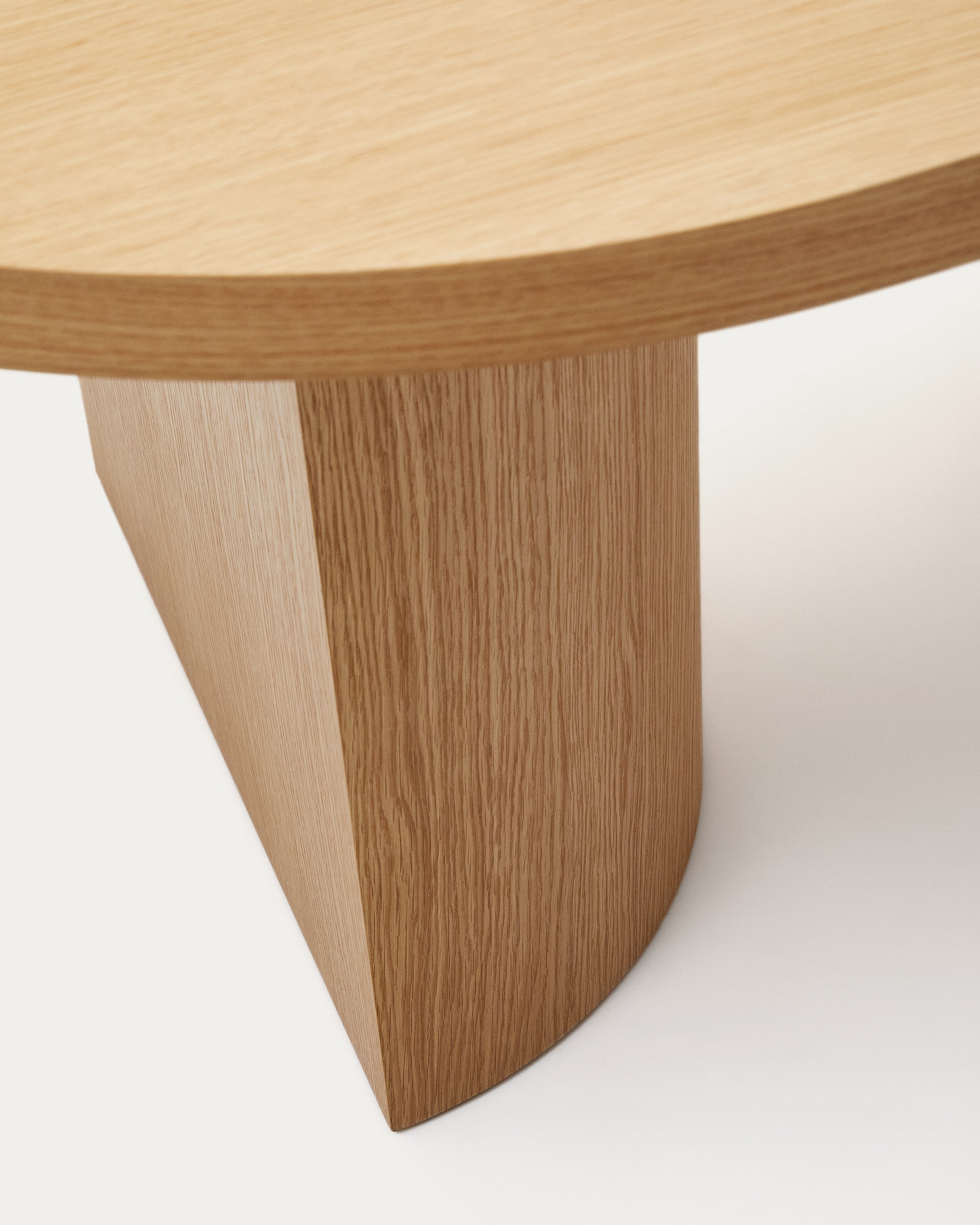 Nealy table with an oak veneer in a natural finish, 200 x 100 cm - Detail