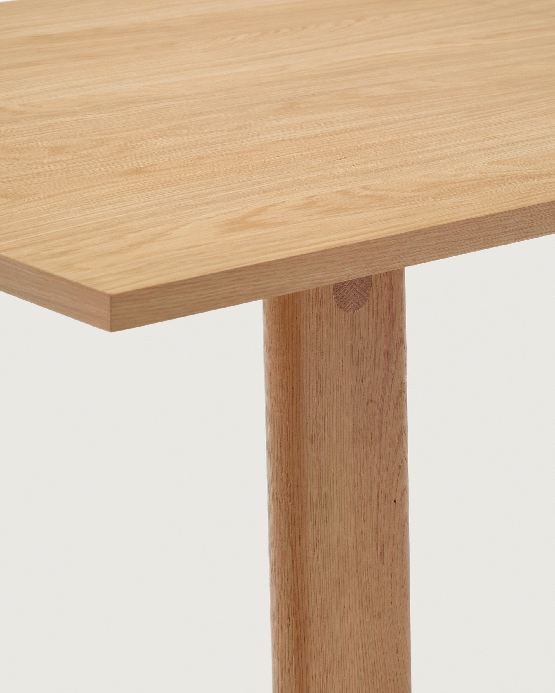 Arlen extendable table in solid oak wood and veneer with a natural finish 200(250)x95cm FSC Mix Credit - Detail