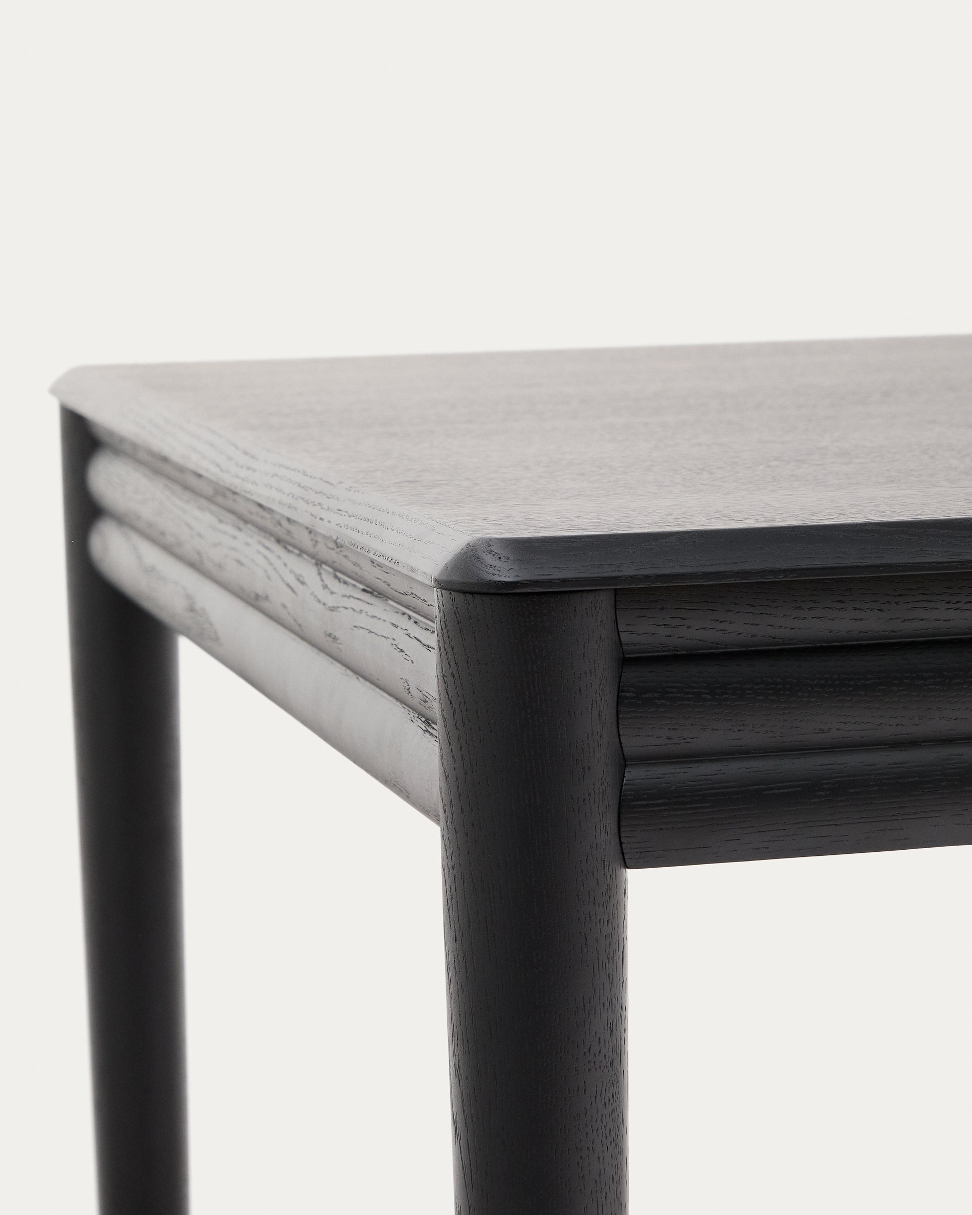 Lenon extending table in black oak veneer and solid oak 200(280)x90cm FSC Mix Credit - Detail
