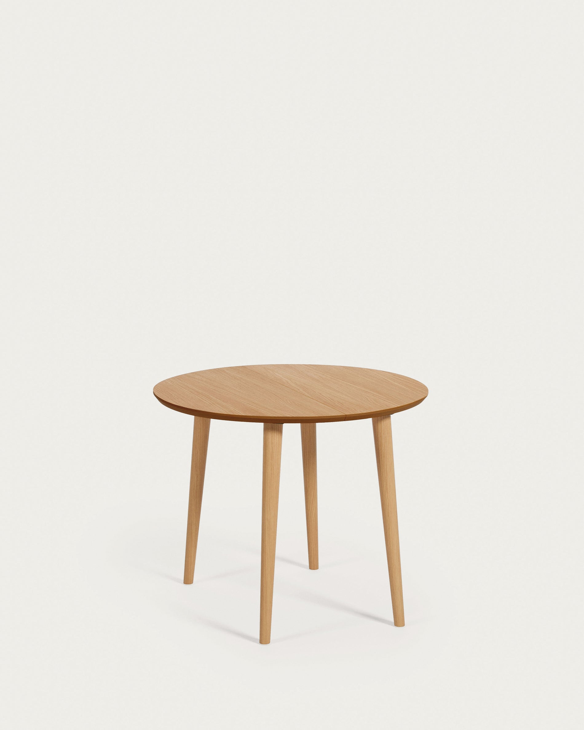 Oqui extendable round table in MDF oak veneer and solid wood legs, 90 (170) x 90 cm - Product View