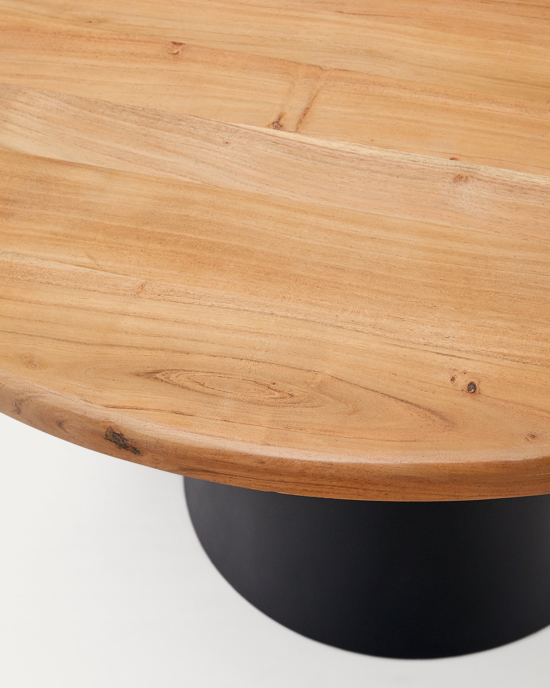 Wilshire kerek asztal szilárd akáciafából és acél lábakkal fekete befejezéssel, Ø 120 cm