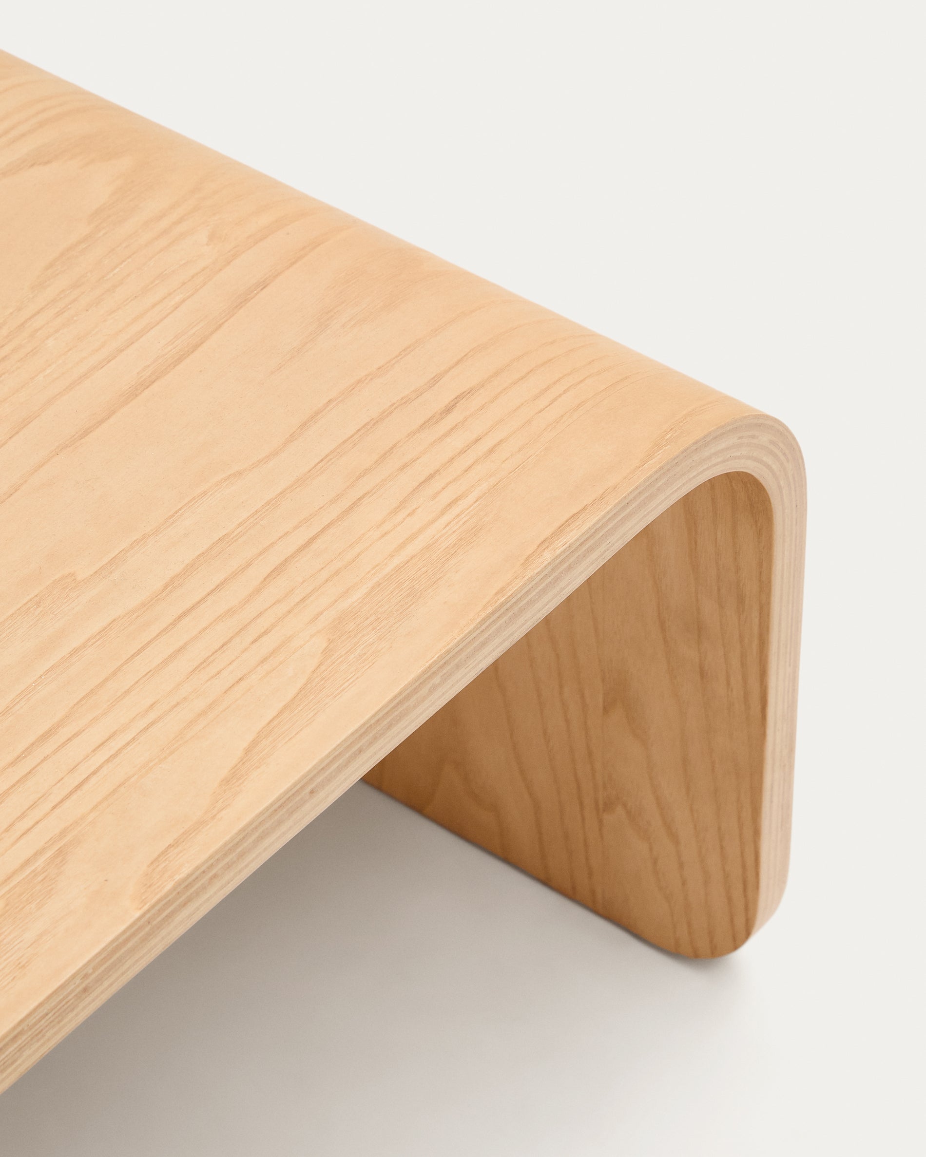 Olaria terracotta coffee table with an oak veneer in a natural finish, 110 x 60 cm - Detail