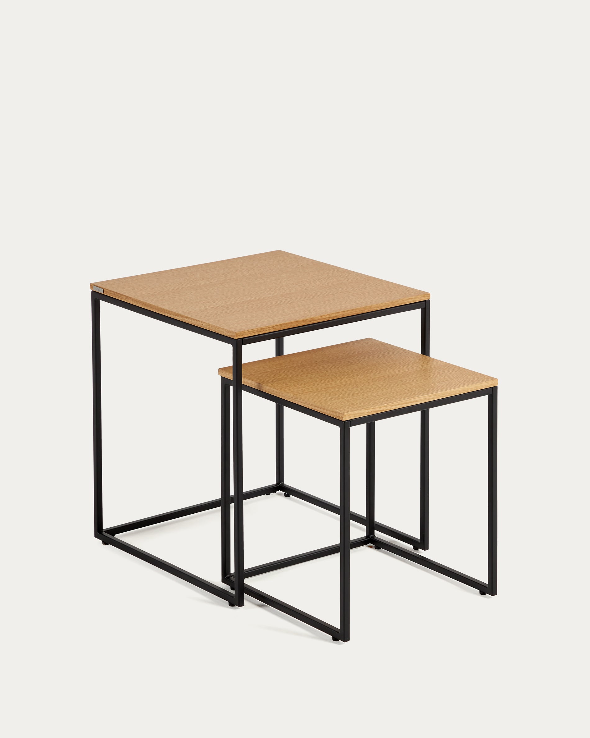 Yoana set of 2 nesting side tables with oak wood veneer and black painted metal structure - Product View