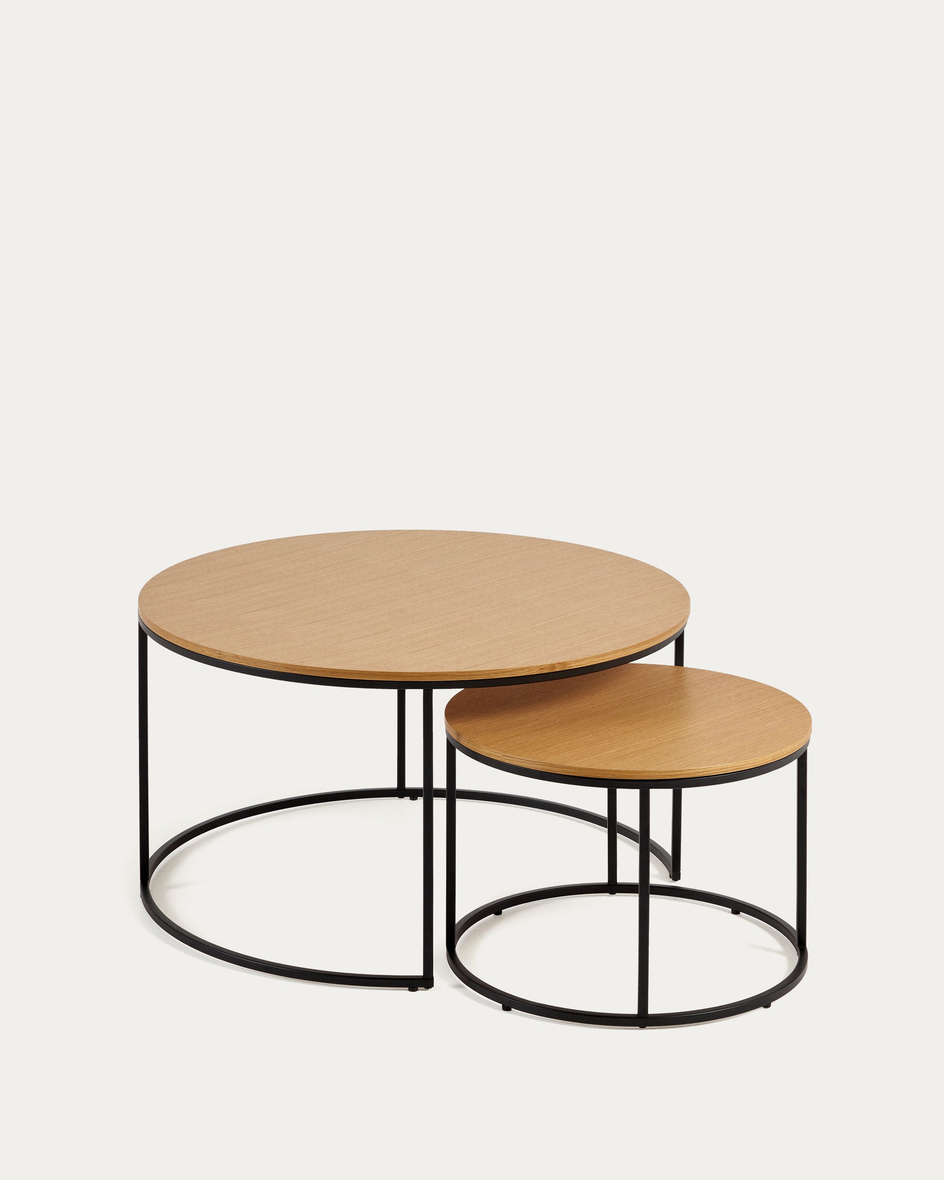Yoana set of 2 nesting side tables with oak wood veneer & black metal, Ø 80 cm / Ø 50 cm - Product View