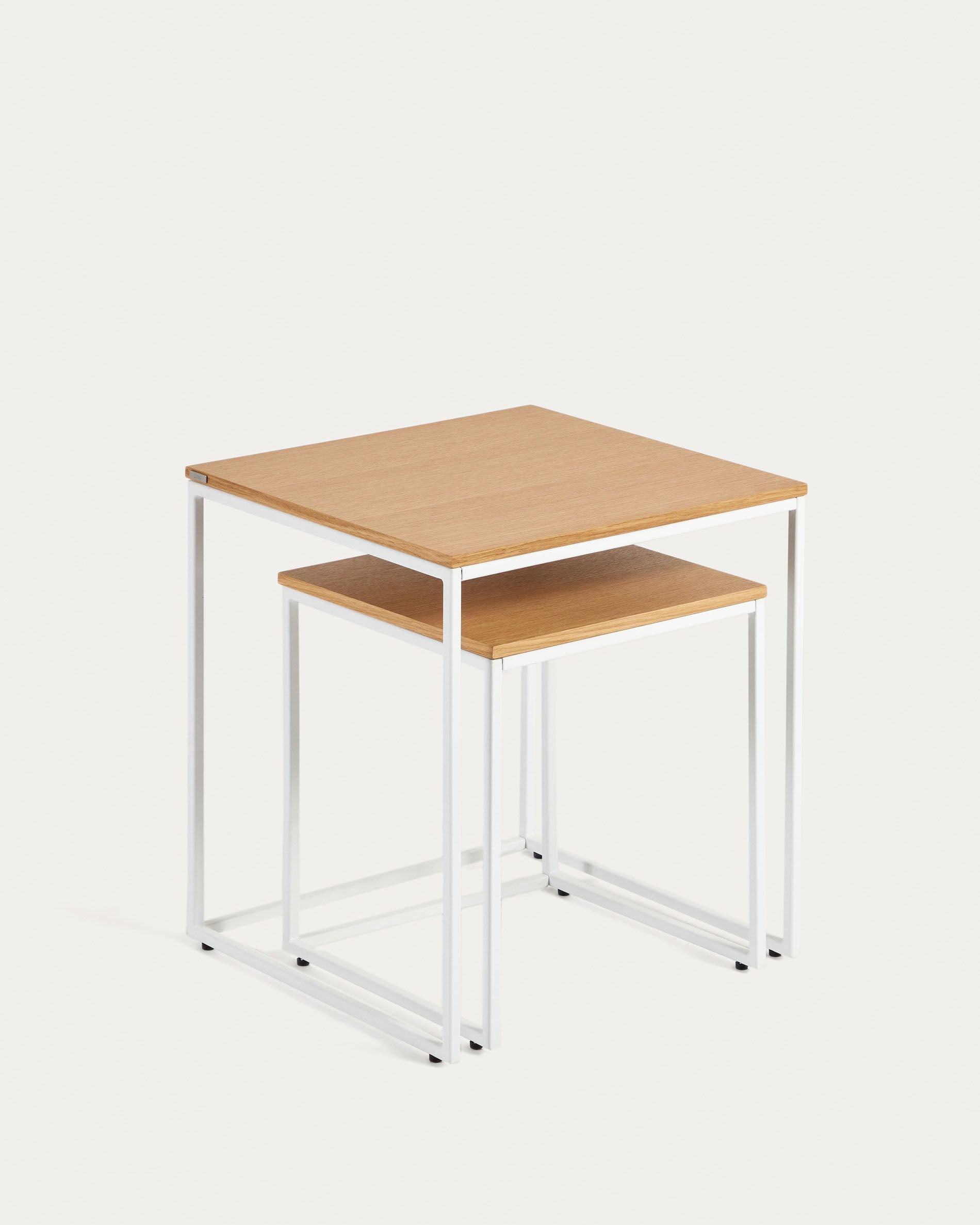 Yoana set of 2 nesting side tables with oak wood veneer and painted white metal structure - Product View