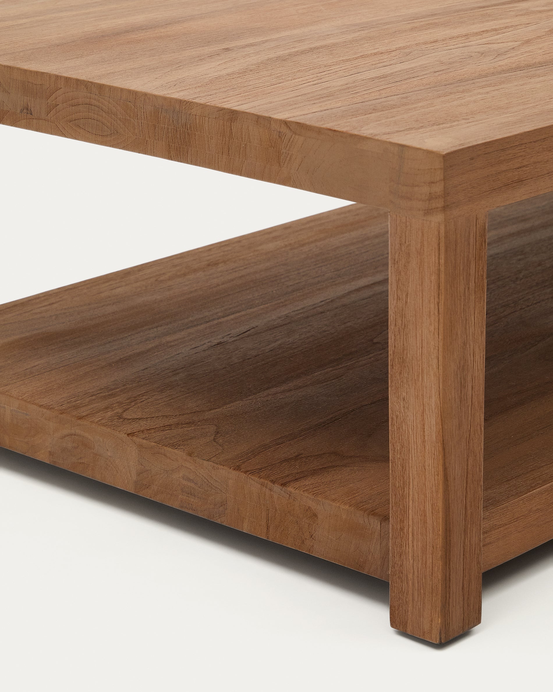 Sashi side table made in solid teak wood 90 x 90 cm - Detail