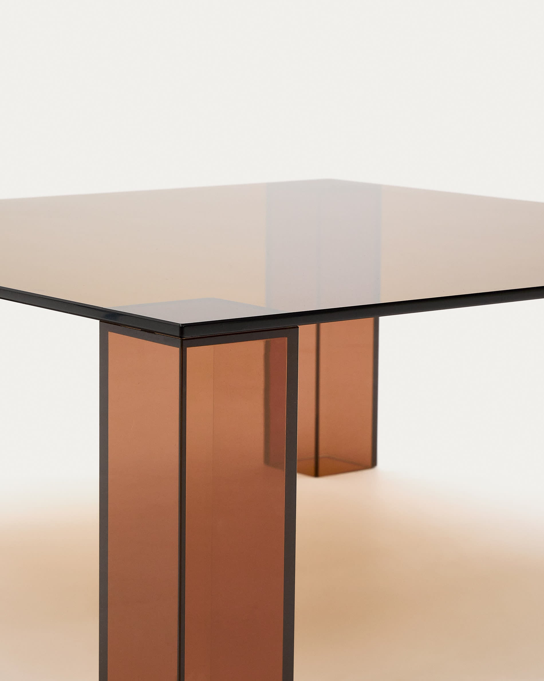 Adularia brown, tempered glass side table, 85 x 85 cm