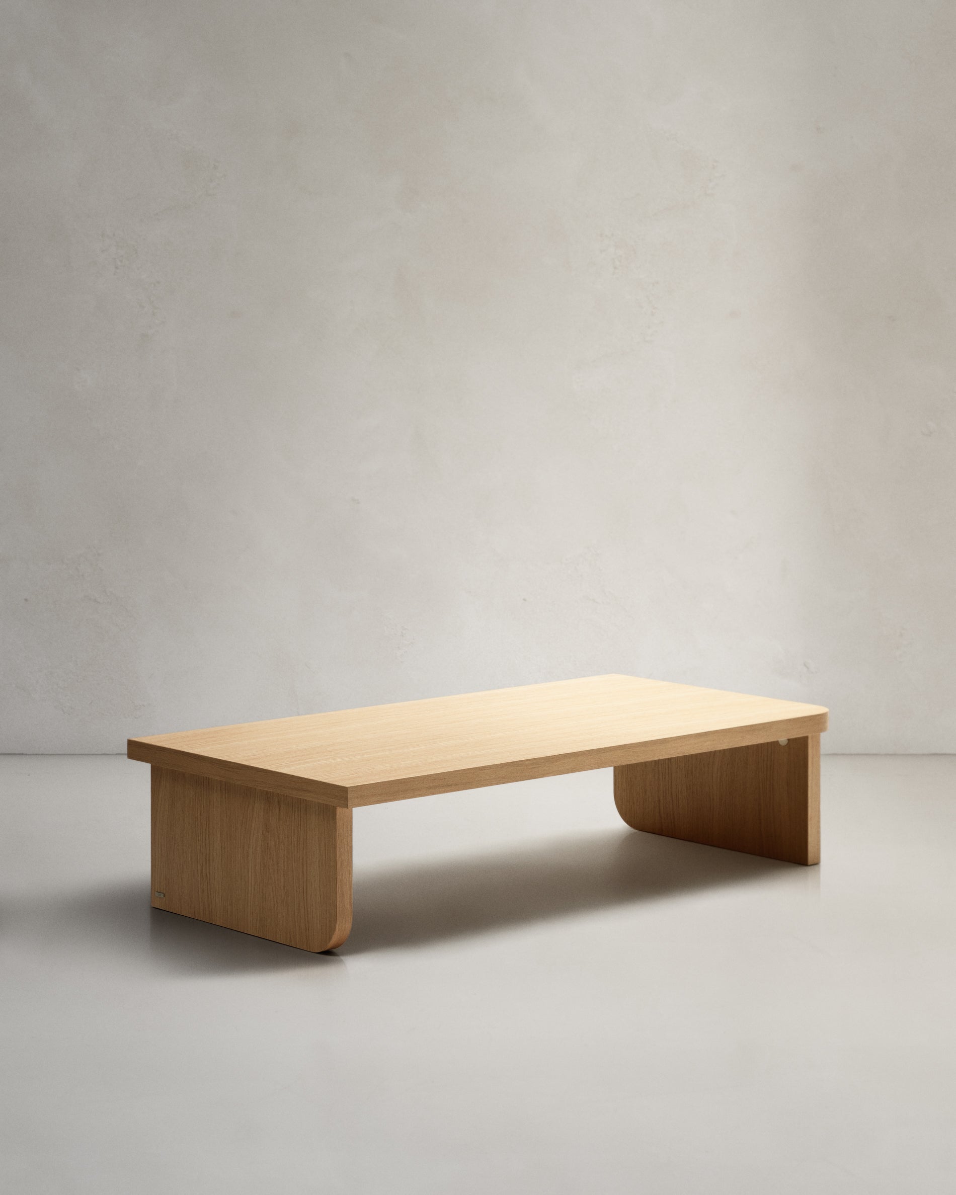 Oaq coffee table in oak wood veneer with natural finish, 140 x 75 cm FSC Mix Credit - Product View
