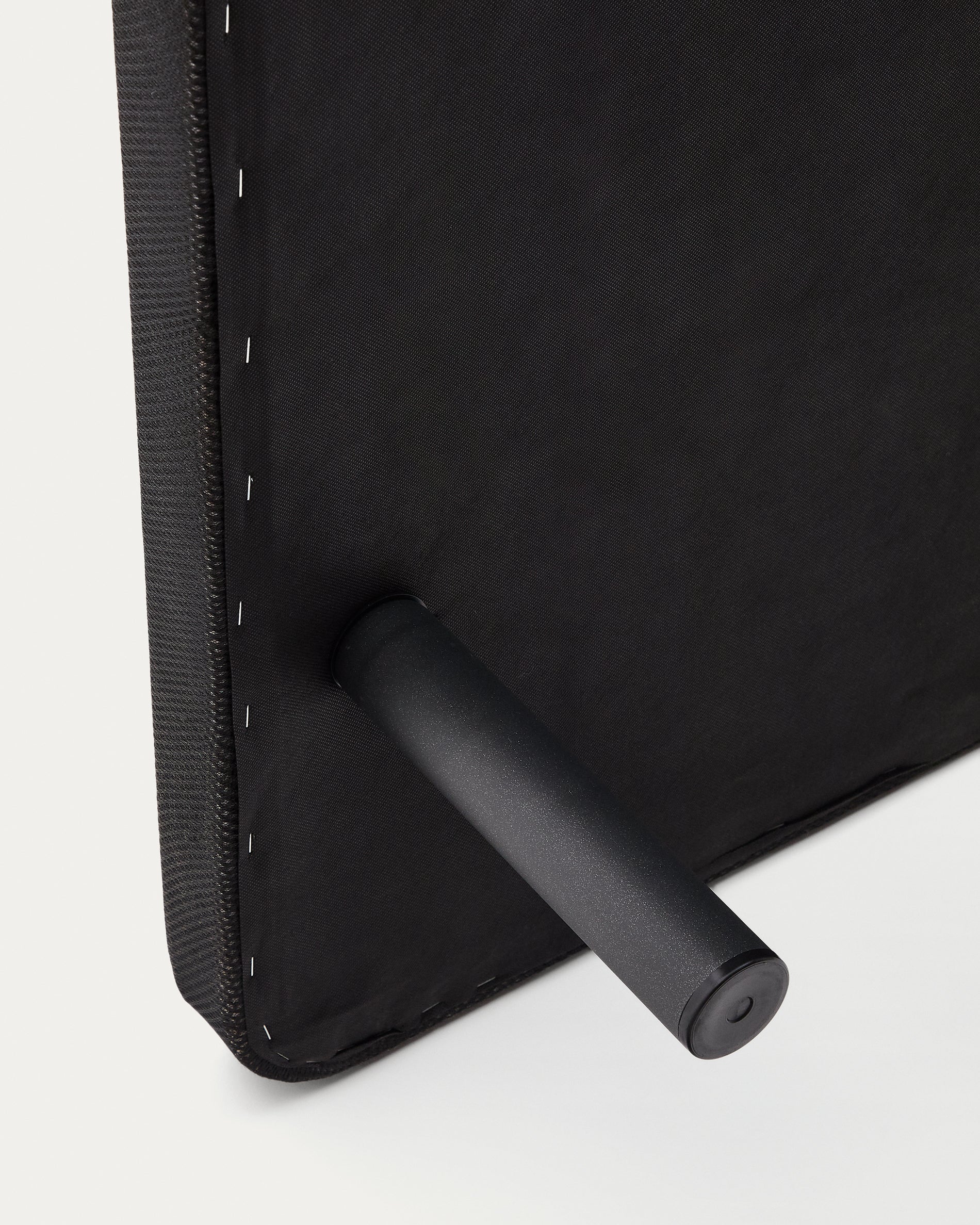 Under base upholstered with 3D fabric for 90 x 190cm mattress - Detail