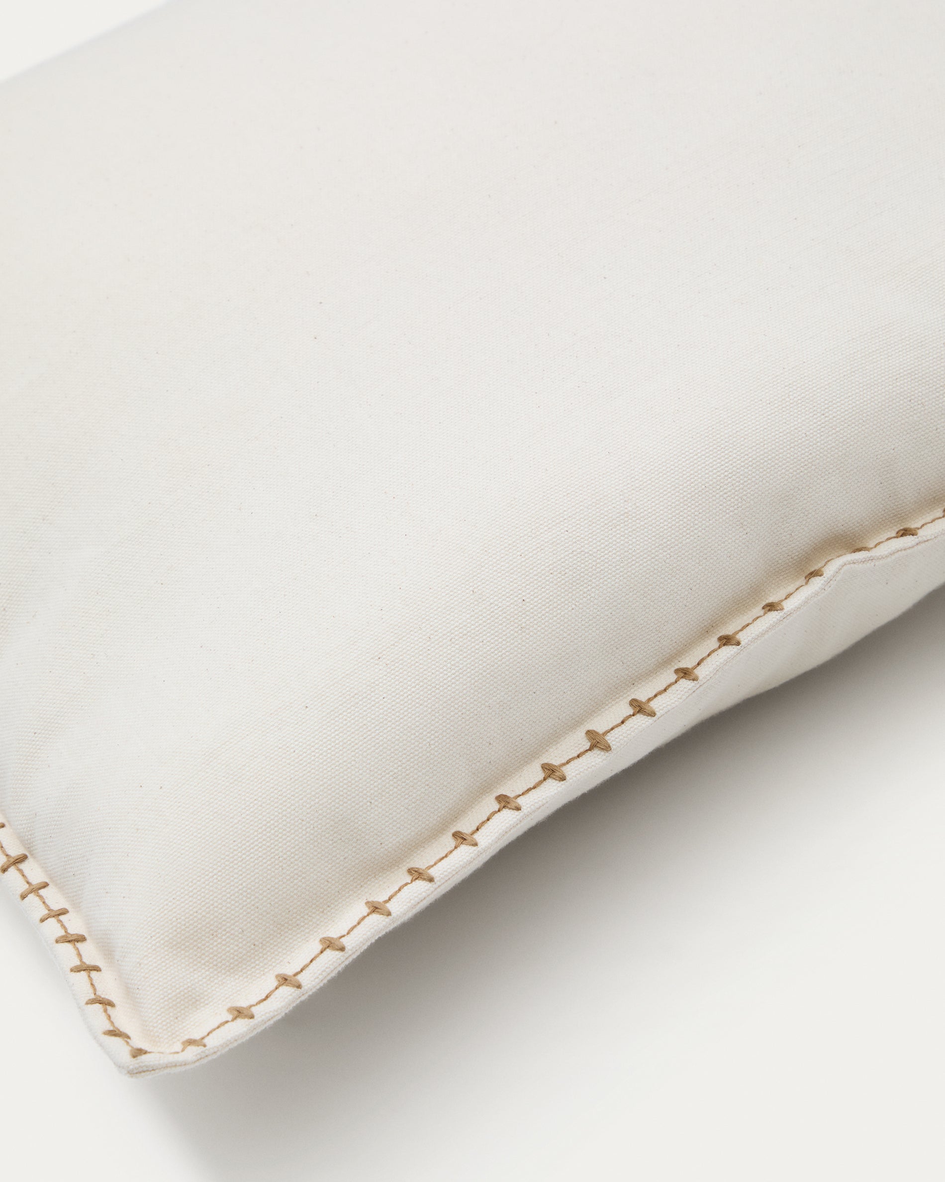 Rakira beige cotton cushion cover with mustard-coloured embroidery feature, 45 x 45 cm - Detail