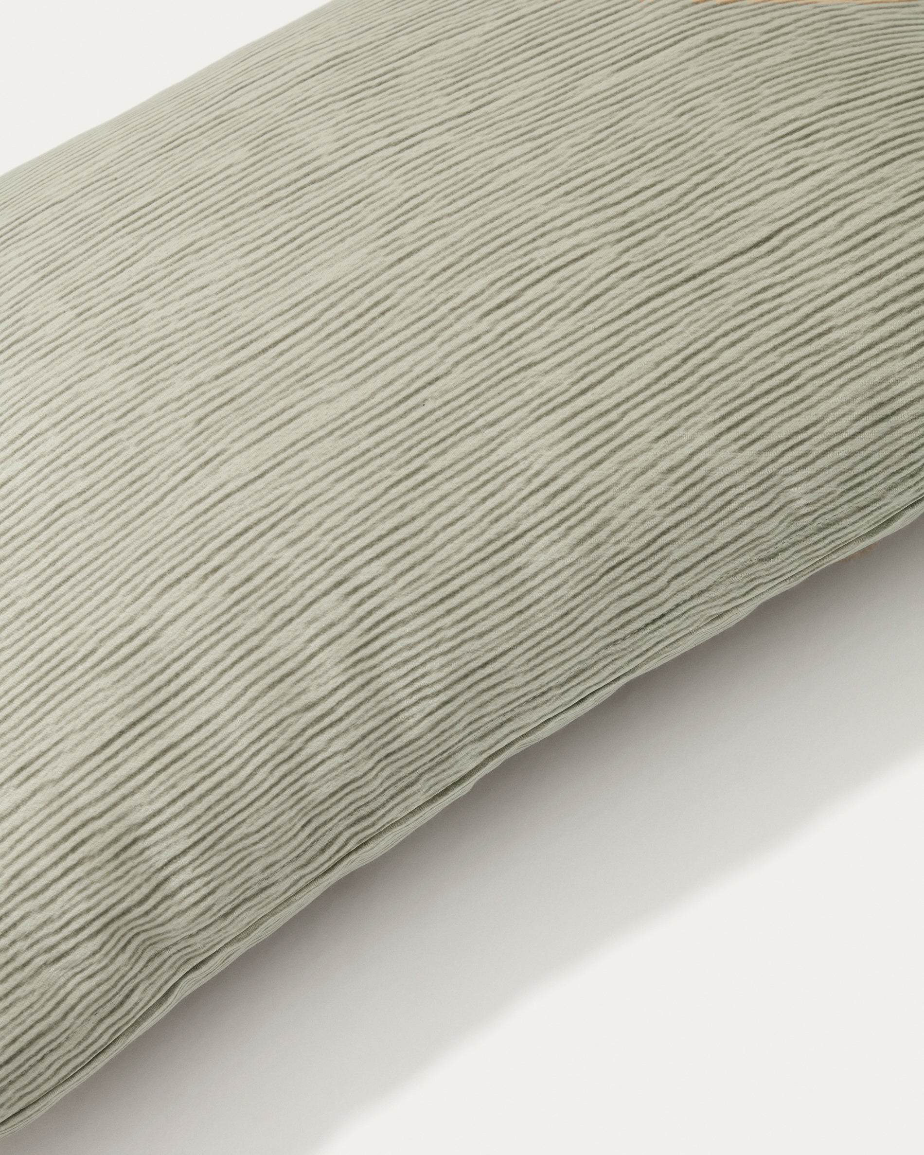 Mirca green textured cushion cover, 50 x 30 cm - Detail