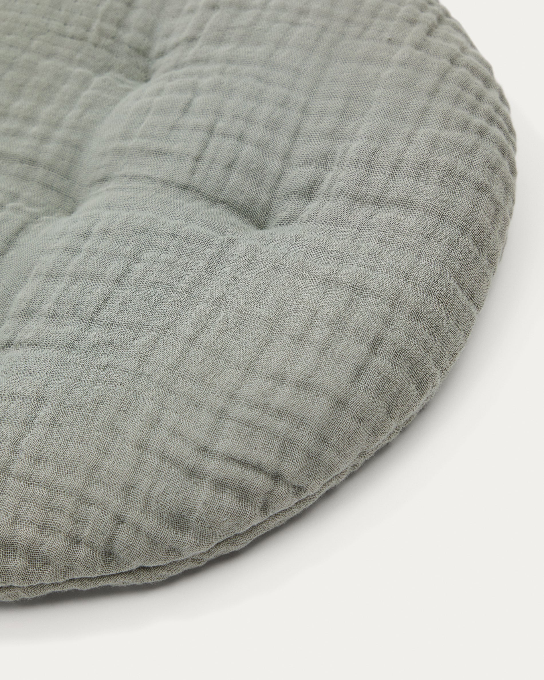 Laily green cushion made of 100% organic cotton, Ø30 cm - Detail
