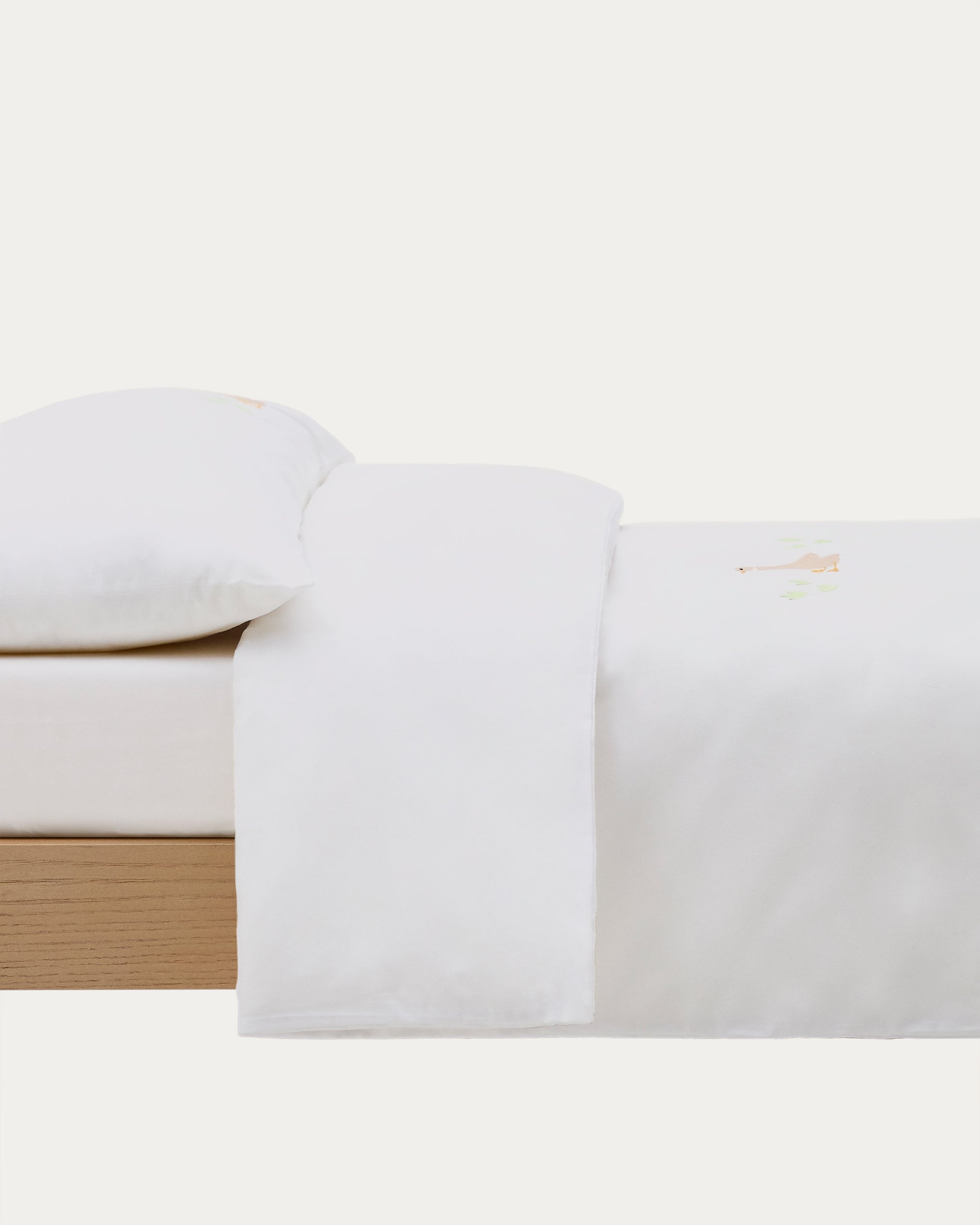 Milu set of duvet cover and pillow cases with embroidered goose for convertible cot and bed 70 x 140 cm - Product View