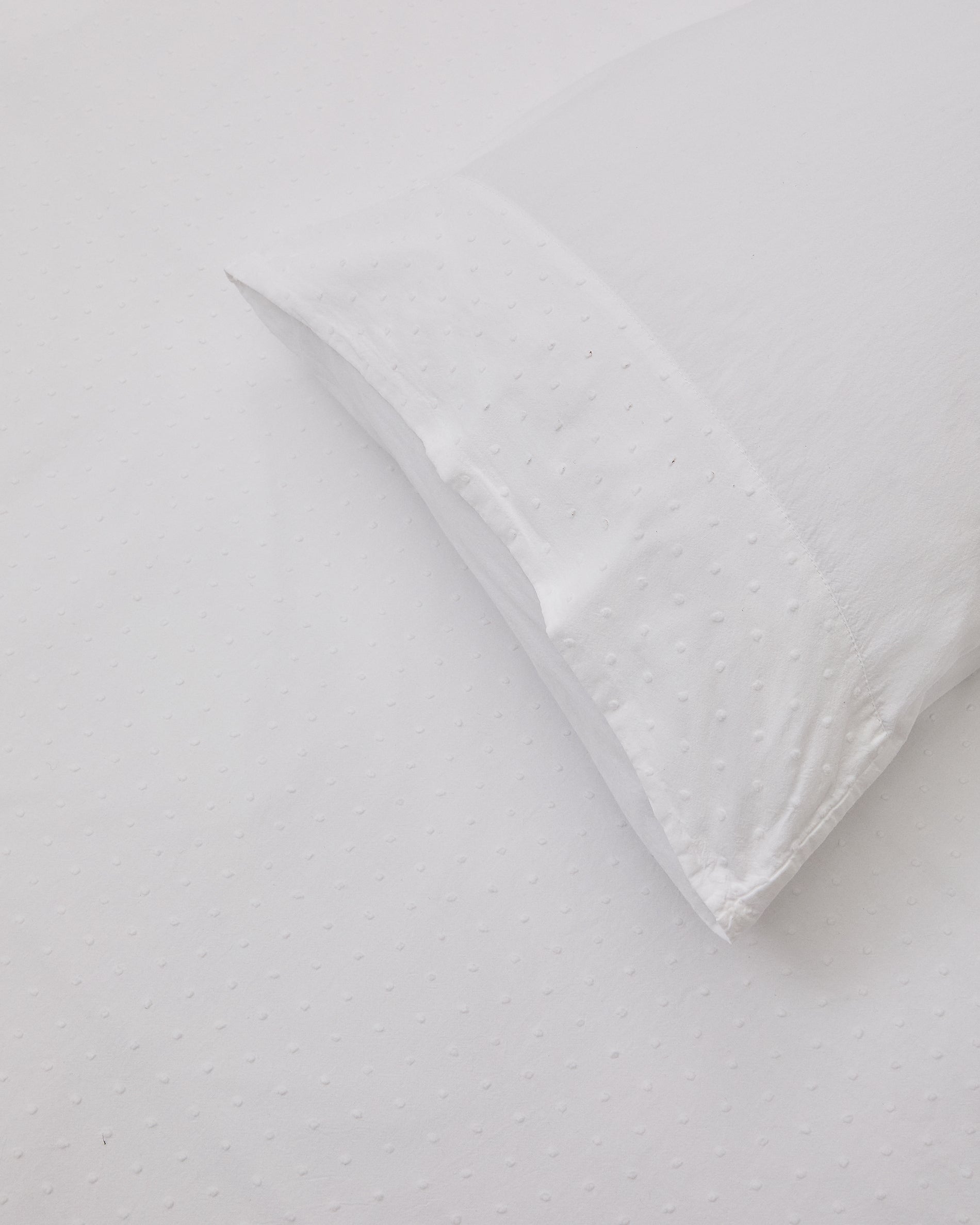 Atenie white duvet cover and pillowcase set, 100% cotton percale, plumeti detail, 90 cm bed - Detail