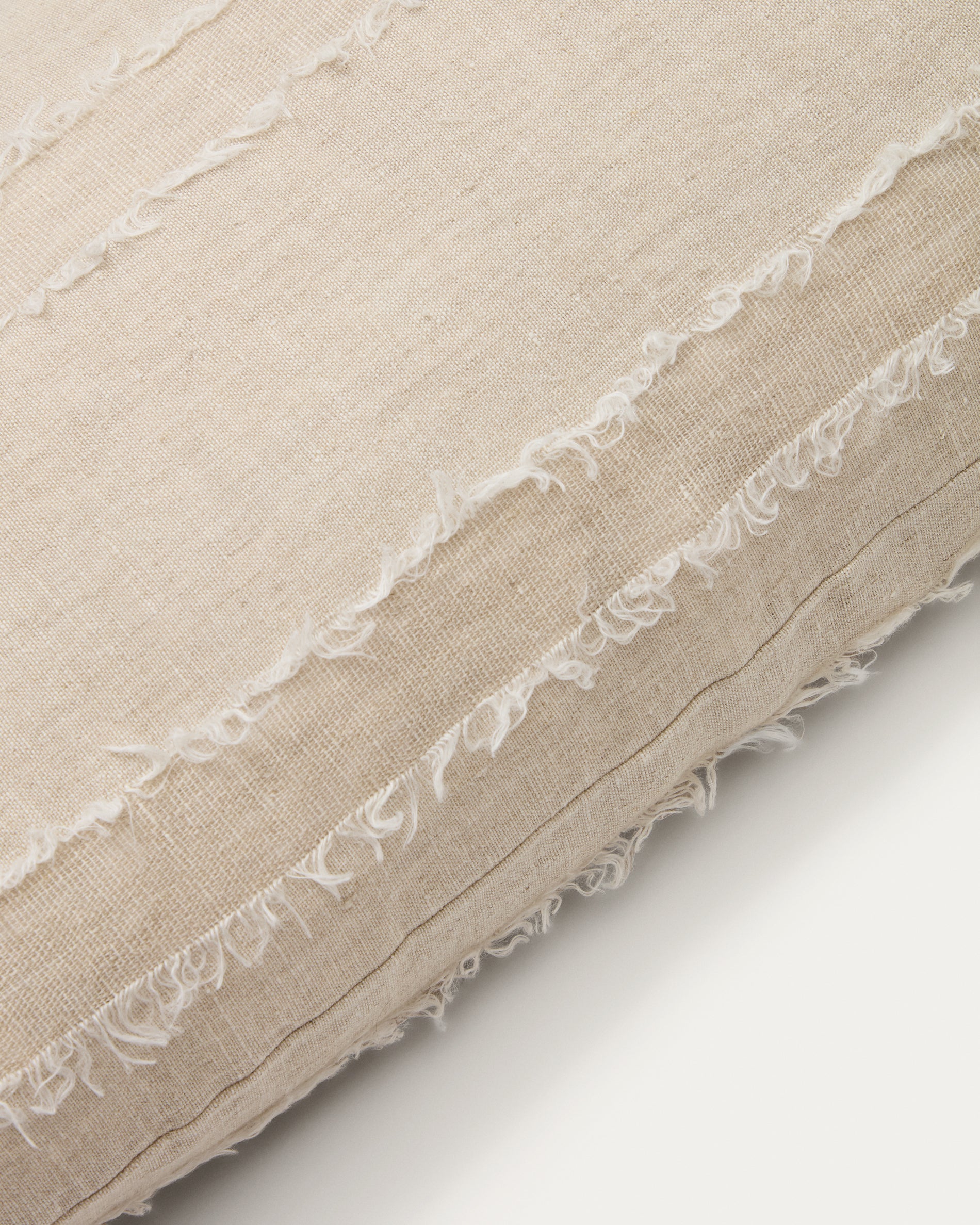 Neris beige 100% linen cushion cover 40 x 60cm - Detail