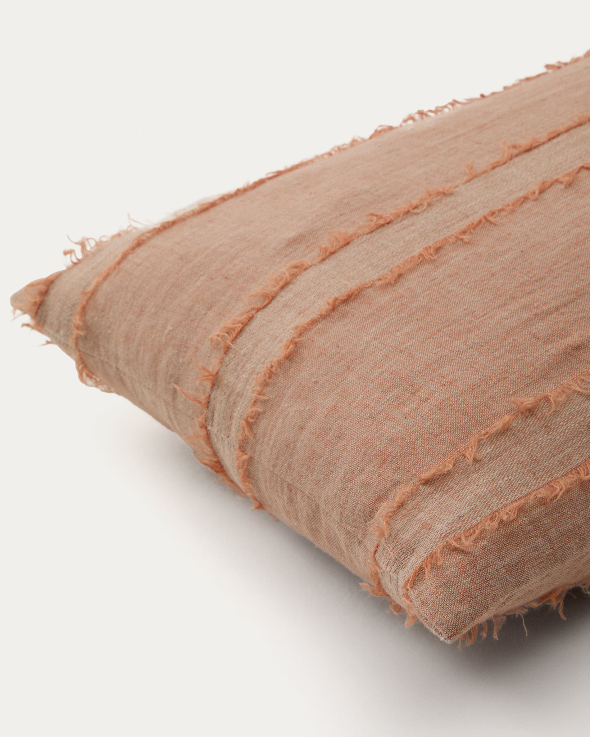 Neris terracotta 100% linen cushion cover 40 x 60cm - Detail