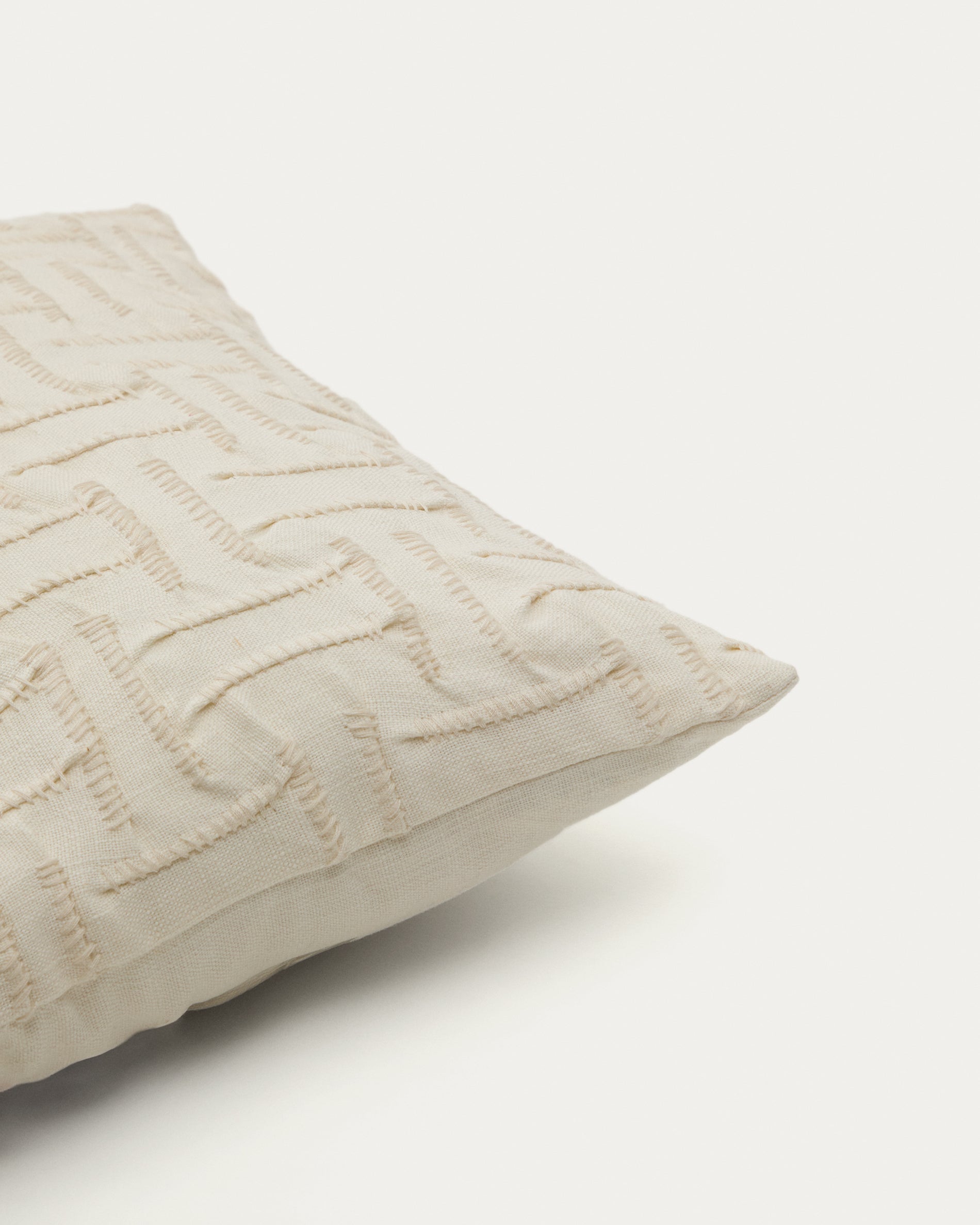 Lir beige embroidered cotton cushion cover 30 x 50cm - Detail